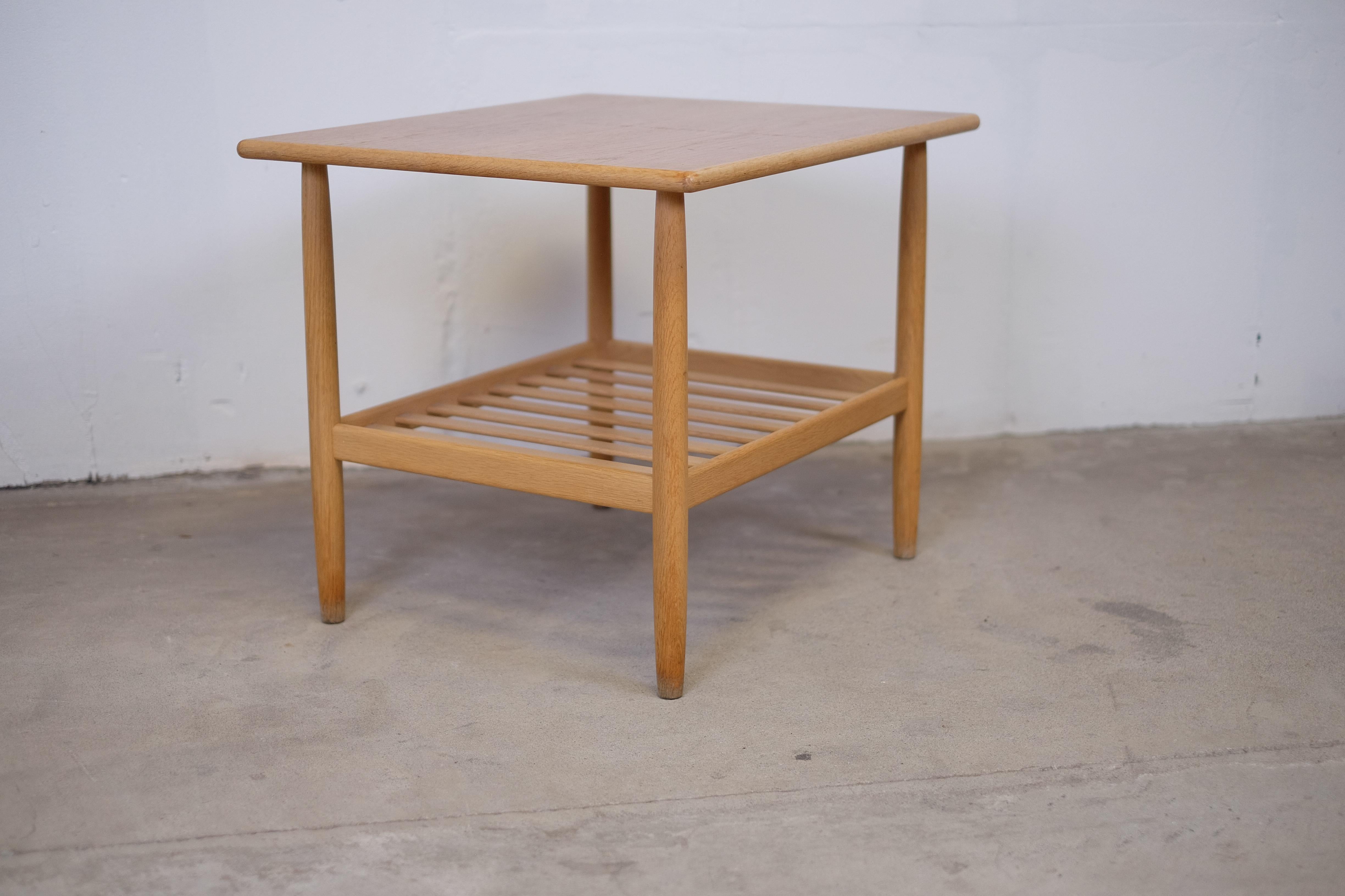 Pair of Two Side Tables in Oak by Ejvind A. Johansson for FDB In Good Condition In Middelfart, Fyn