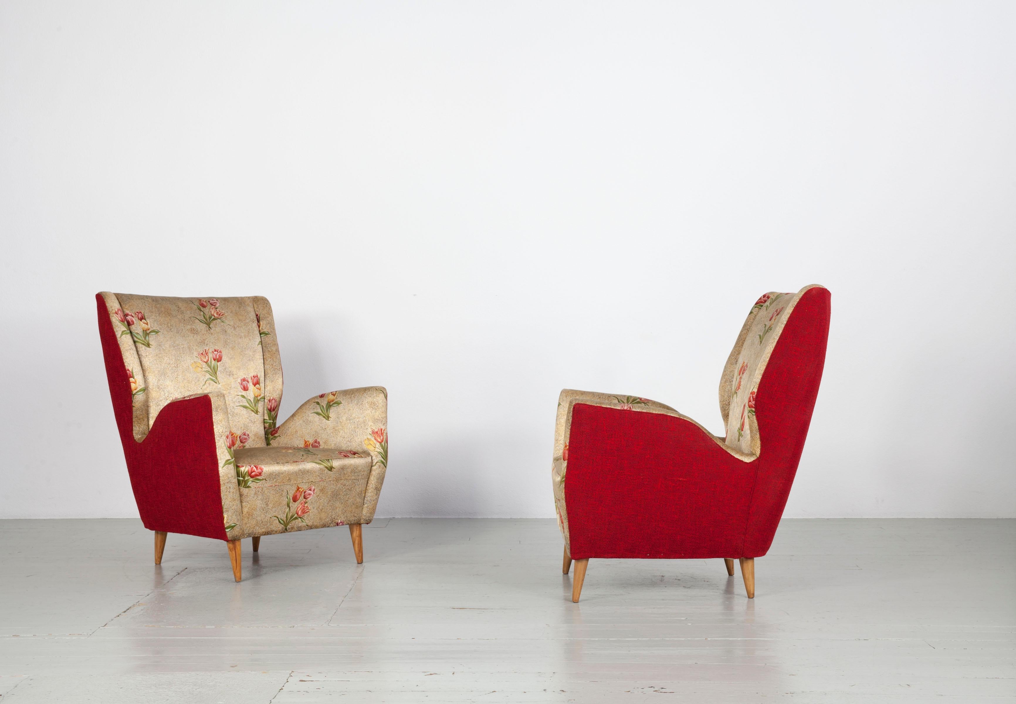 Mid-Century Modern Pair of Two Tone Italian Armchairs from the, 1950s For Sale