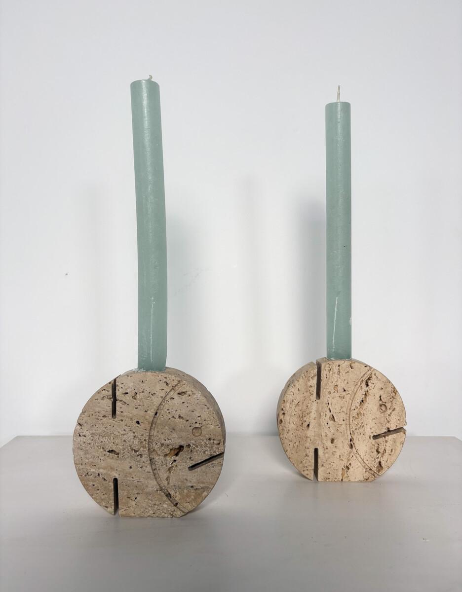 Pareja de dos candelabros Piscis de travertino de Fratelli Mannelli, años 70 Italiano en venta