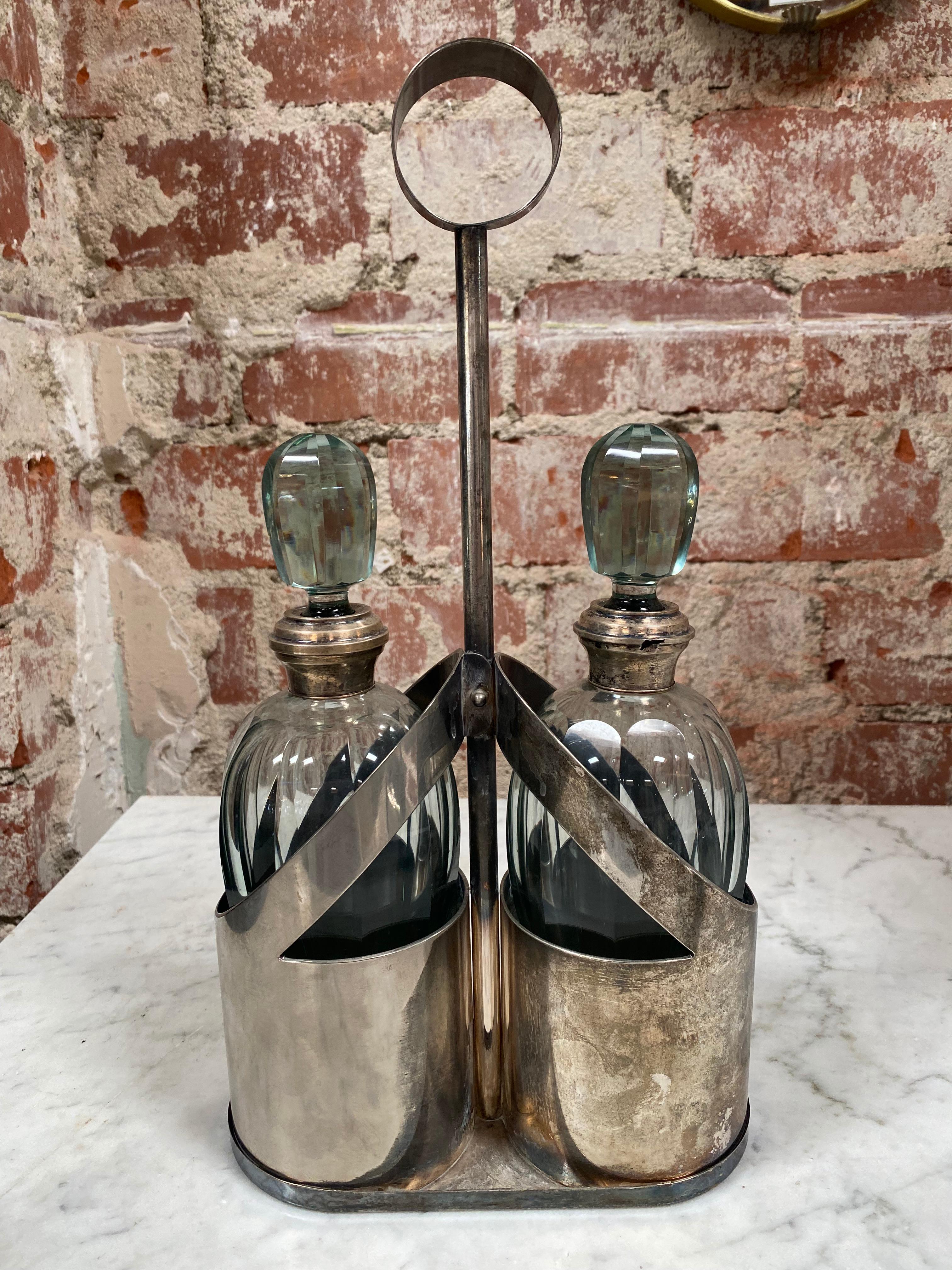 Paar von zwei Vintage-Flaschen mit Chrom-Halterung, hergestellt in Italien, 1950er Jahre.
