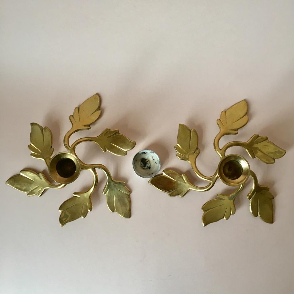 Hollywood Regency Pair of Two Vintage Swedish Brass Leaves Candleholders, 1970s For Sale