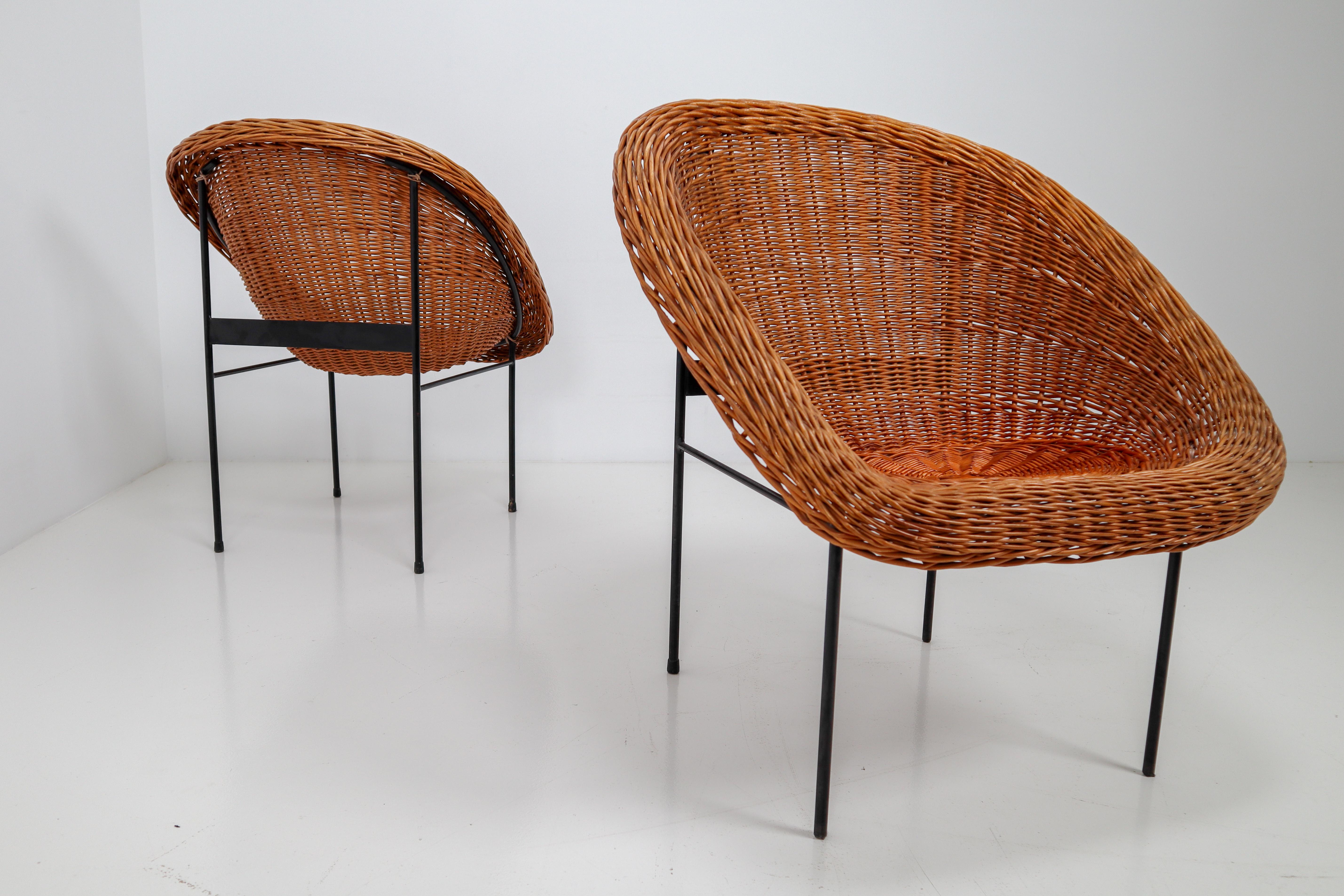Mid-Century Modern Pair of Two Wicker Midcentury Easy Chairs, France, 1960s