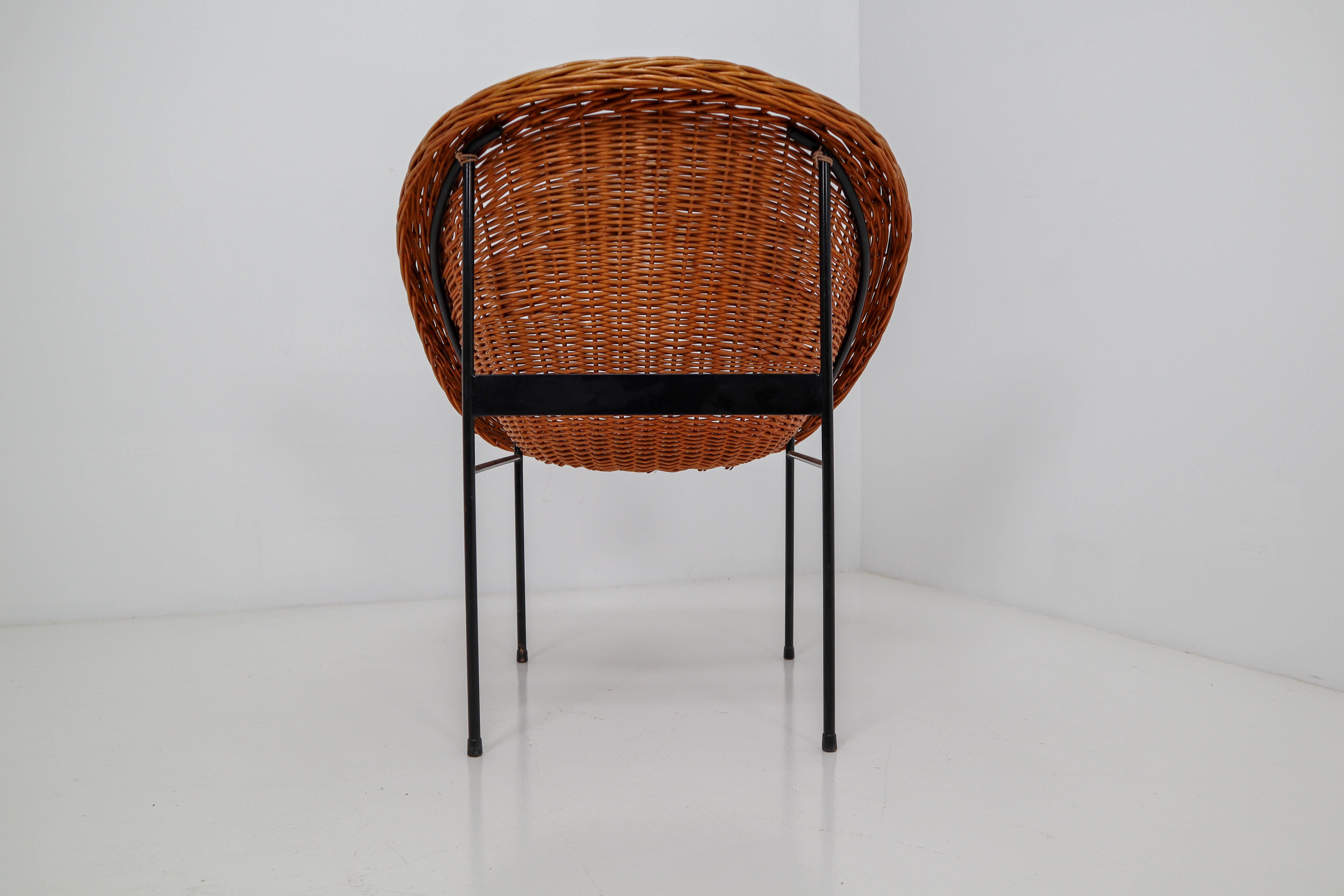 Pair of Two Wicker Midcentury Easy Chairs, France, 1960s 1