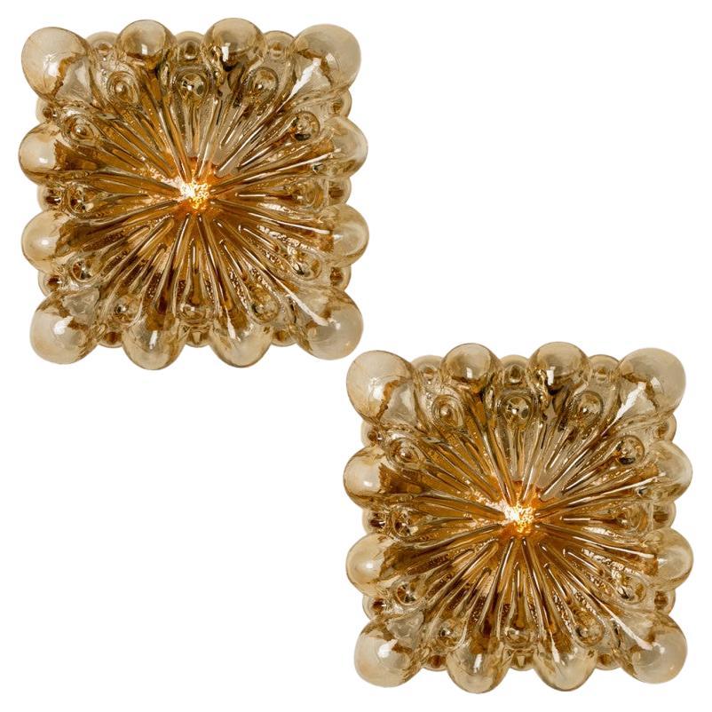 Pareja de apliques/plafones de pared Tynell Square Amber Bubble, años 60 en venta
