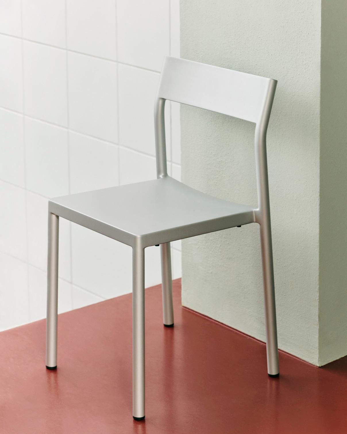 Scandinavo moderno Coppia di sedie tipo in alluminio, di Jona Trampedach per Hay in vendita