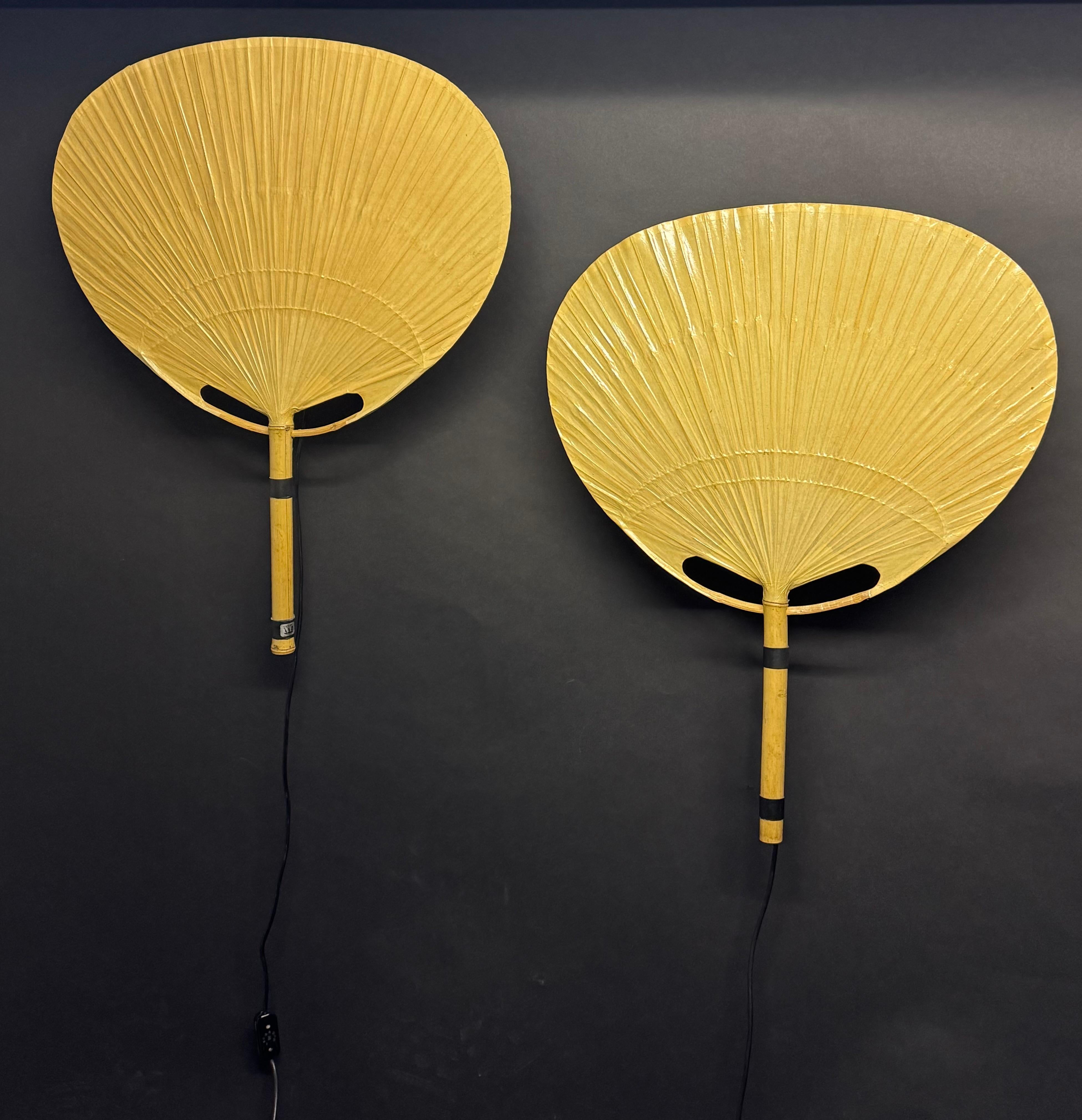 Pareja de apliques Uchiwa  III de Ingo Maurer para Deisgn M, Alemania, década de 1970 Moderno de mediados de siglo en venta