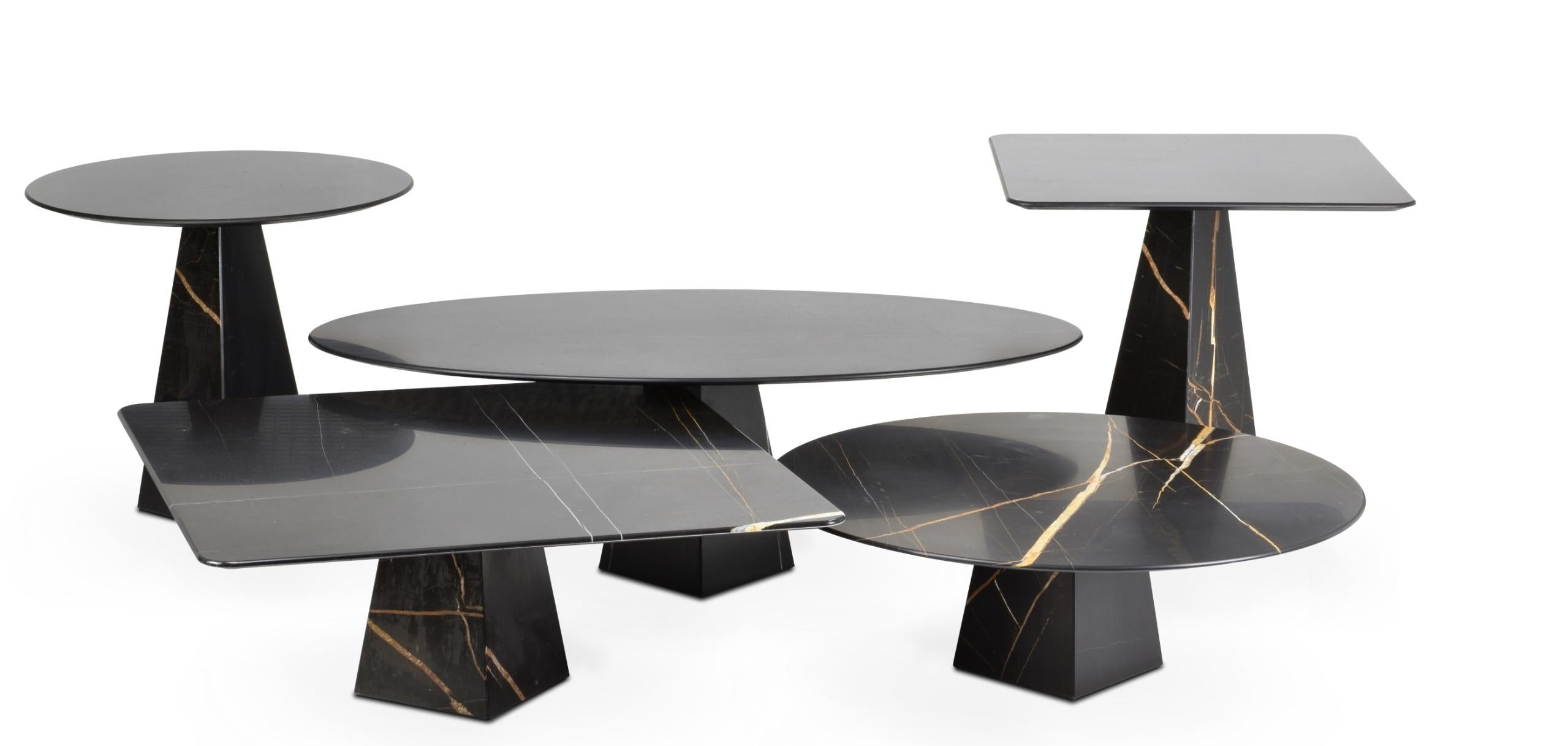 Contemporary Pair of Ultra Thin Black Sahara Marble Square Sidetables For Sale