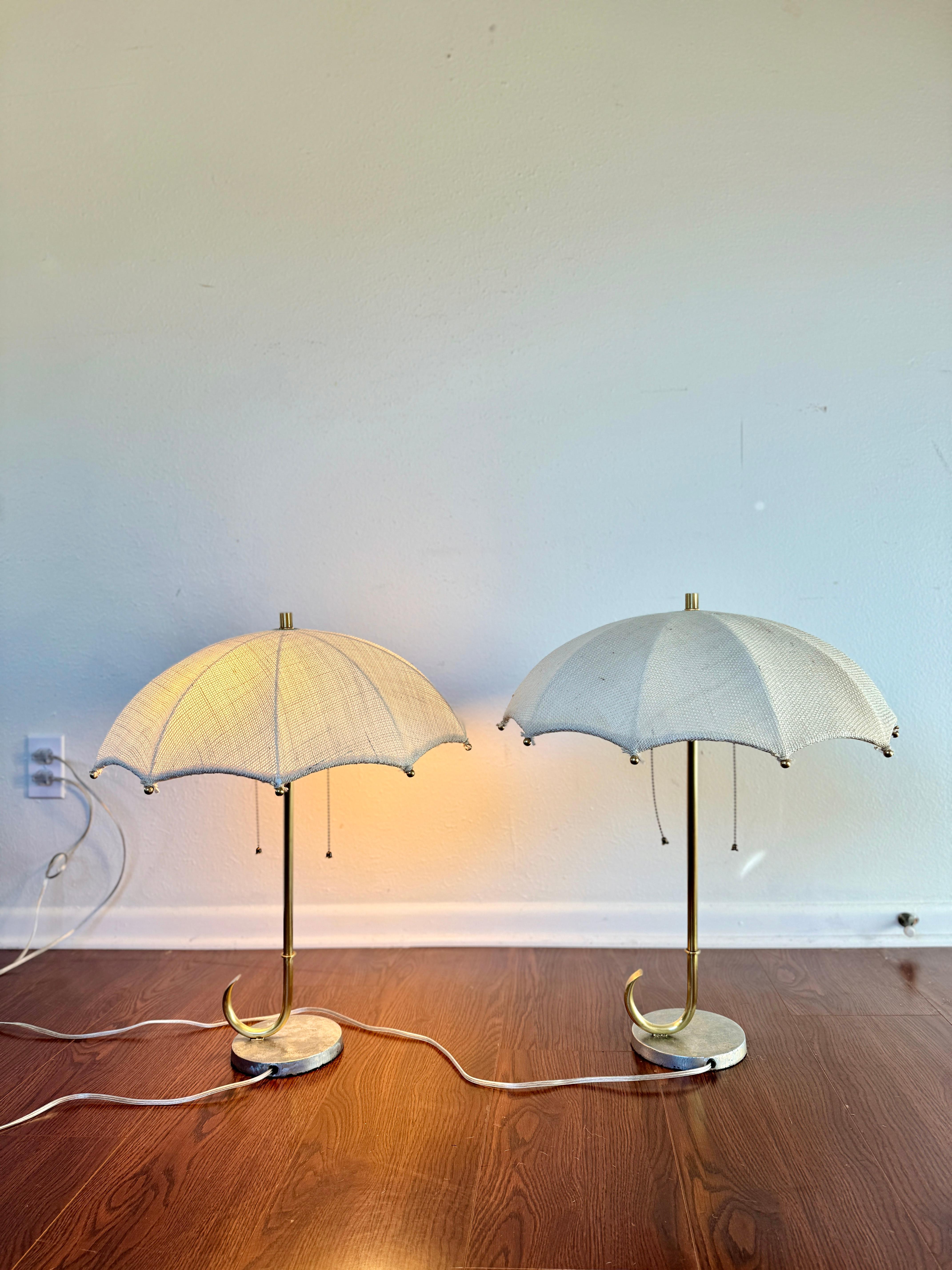 Pair of umbrella table lamps by Gilbert Rohde for Mutual Sunset lamp co 1930s For Sale 6