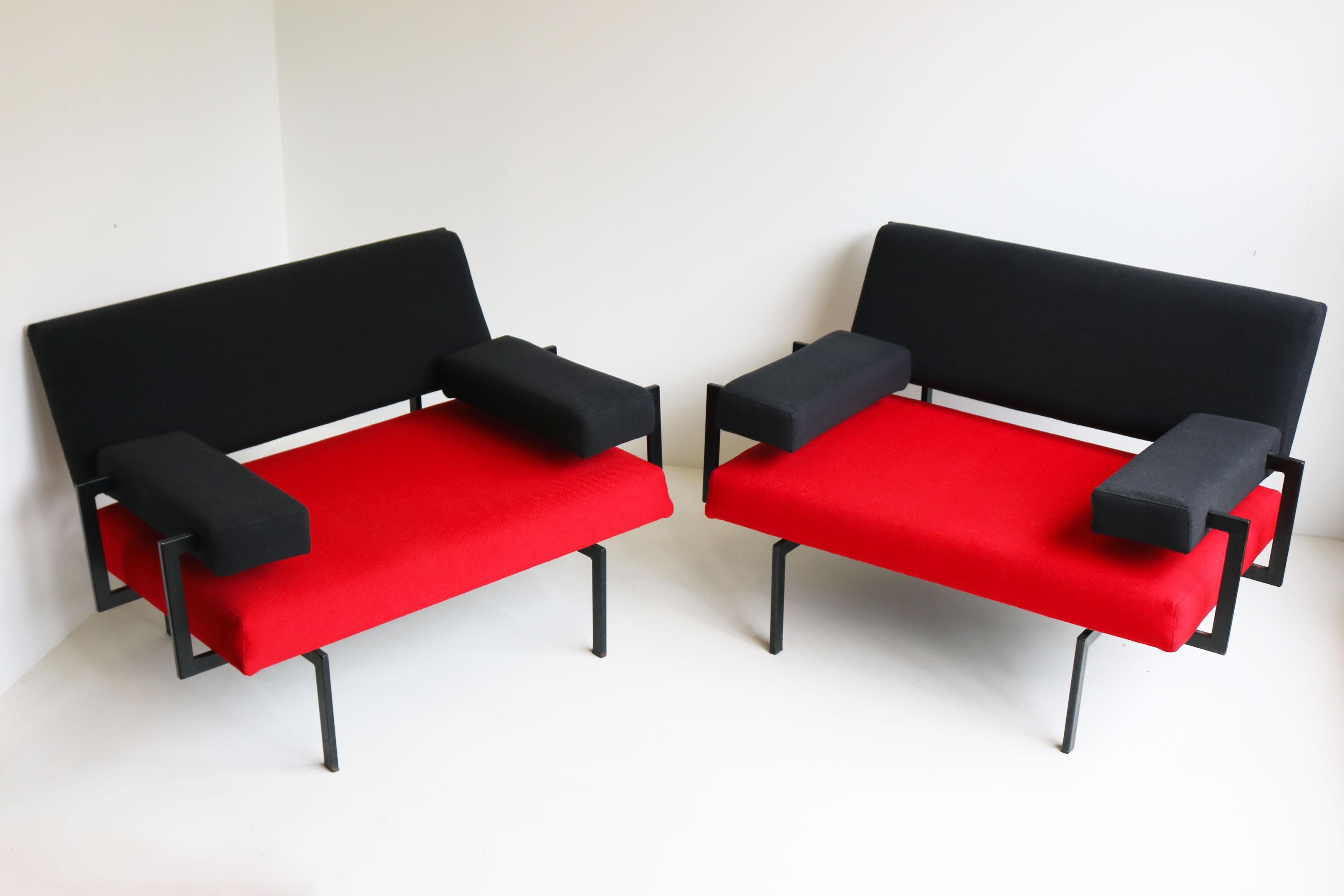 Pair of U+N Series lounge chairs By Cees Braakman for Pastoe japenese series en vente 3