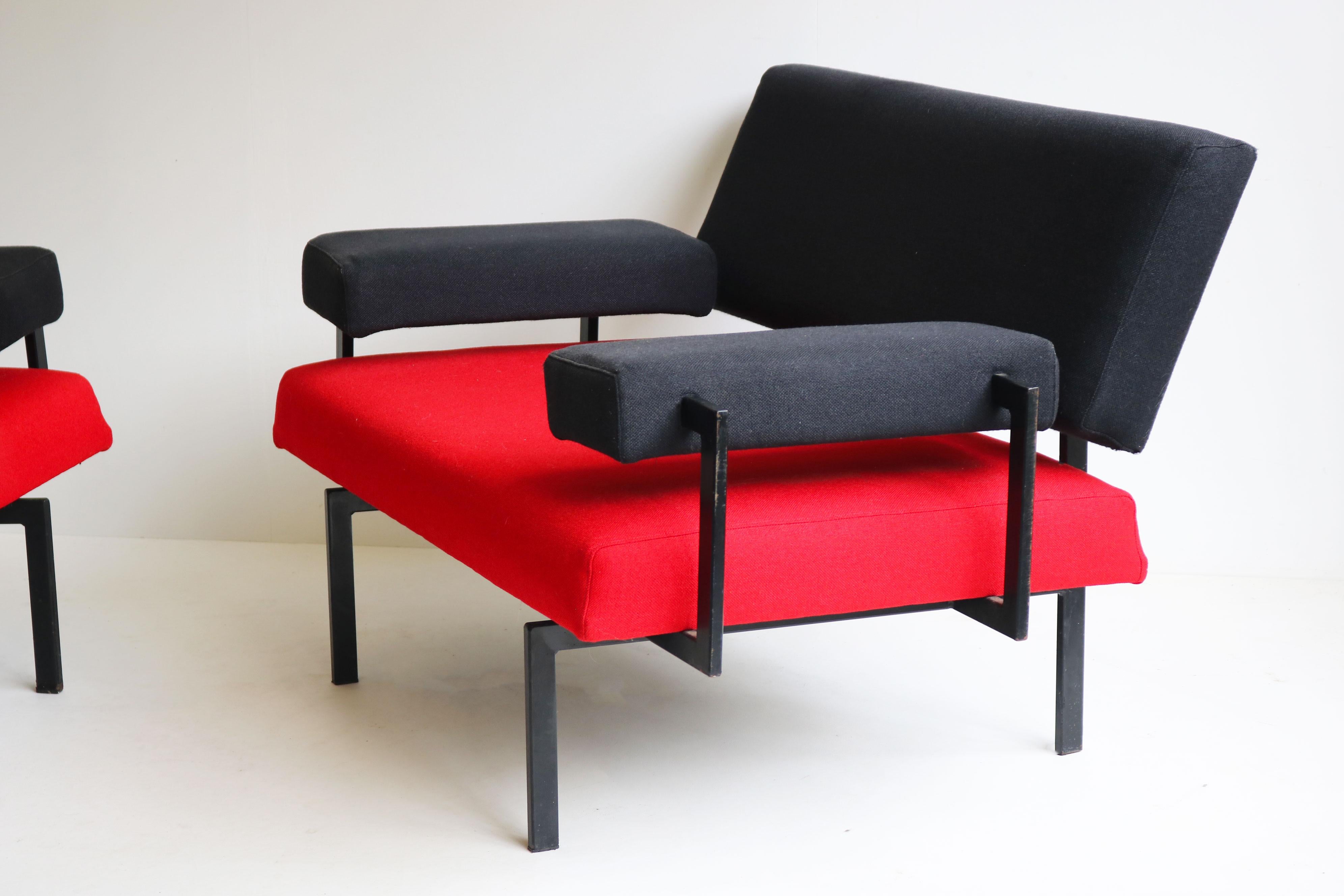Pair of U+N Series lounge chairs By Cees Braakman for Pastoe japenese series en vente 4
