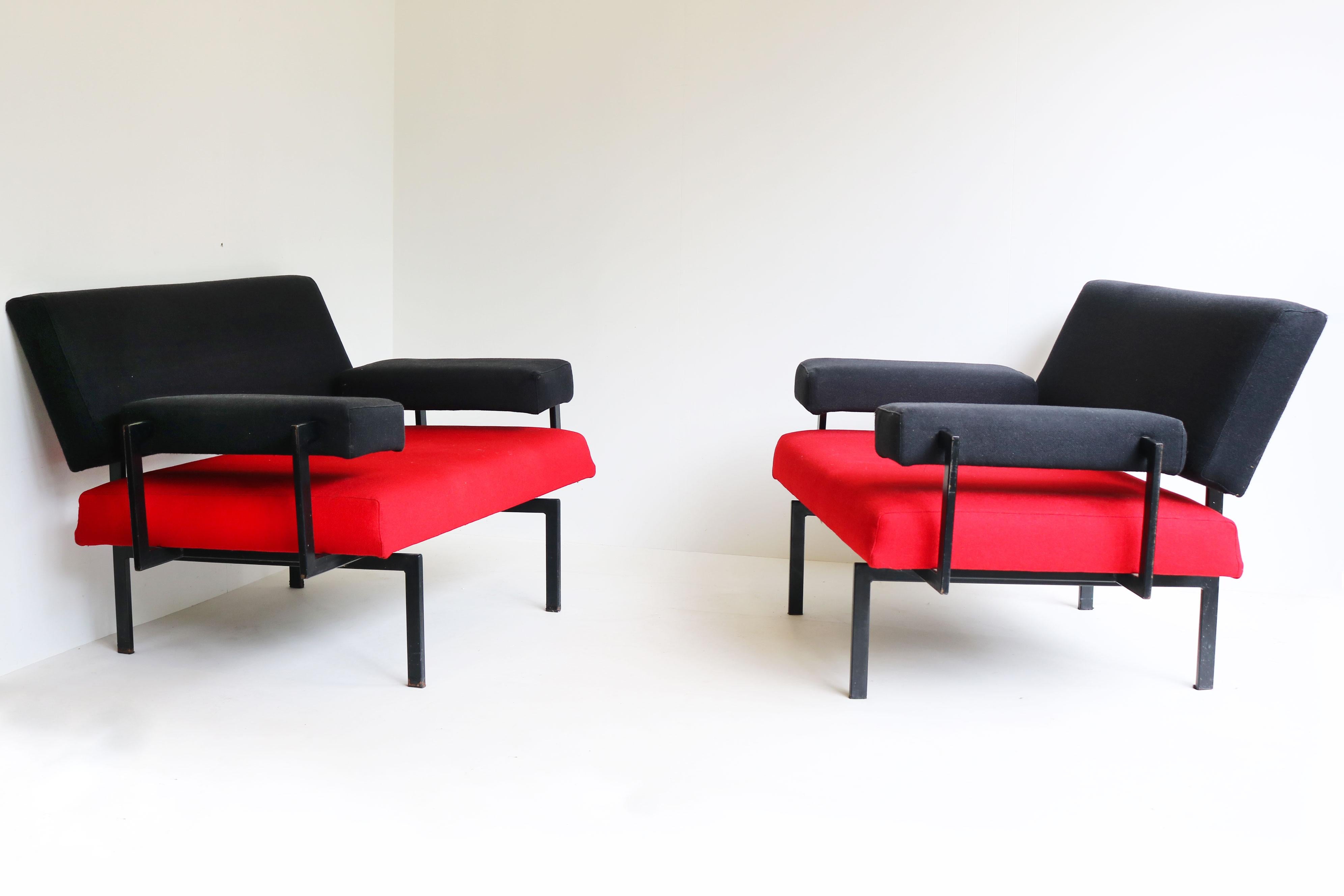 Pair of U+N Series lounge chairs By Cees Braakman for Pastoe japenese series en vente 5