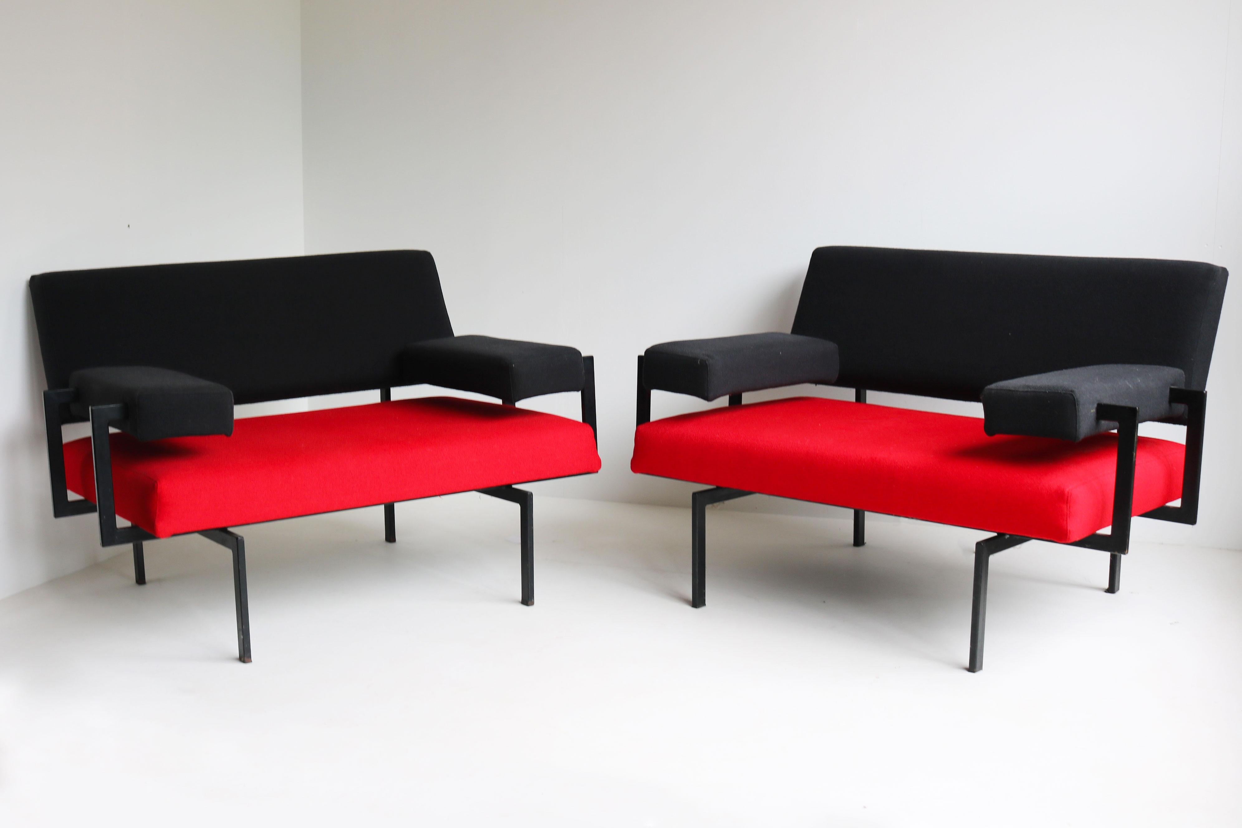 Pair of U+N Series lounge chairs By Cees Braakman for Pastoe japenese series en vente 6