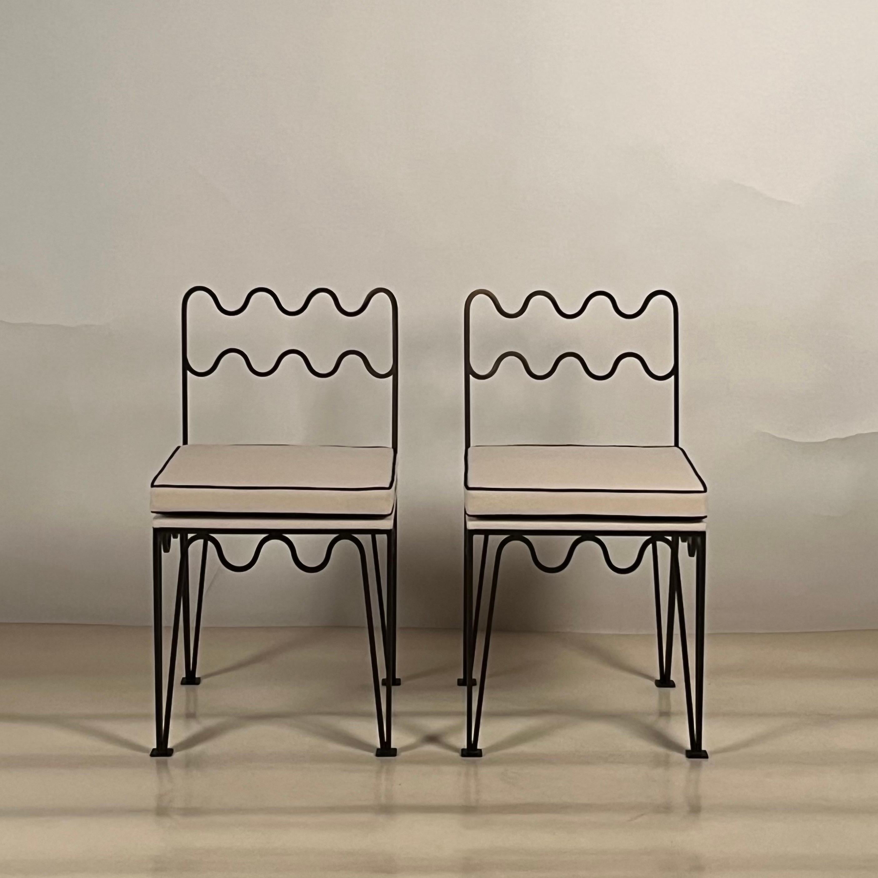 Modern Pair of Undulating Méandre Chairs by Design Frères For Sale