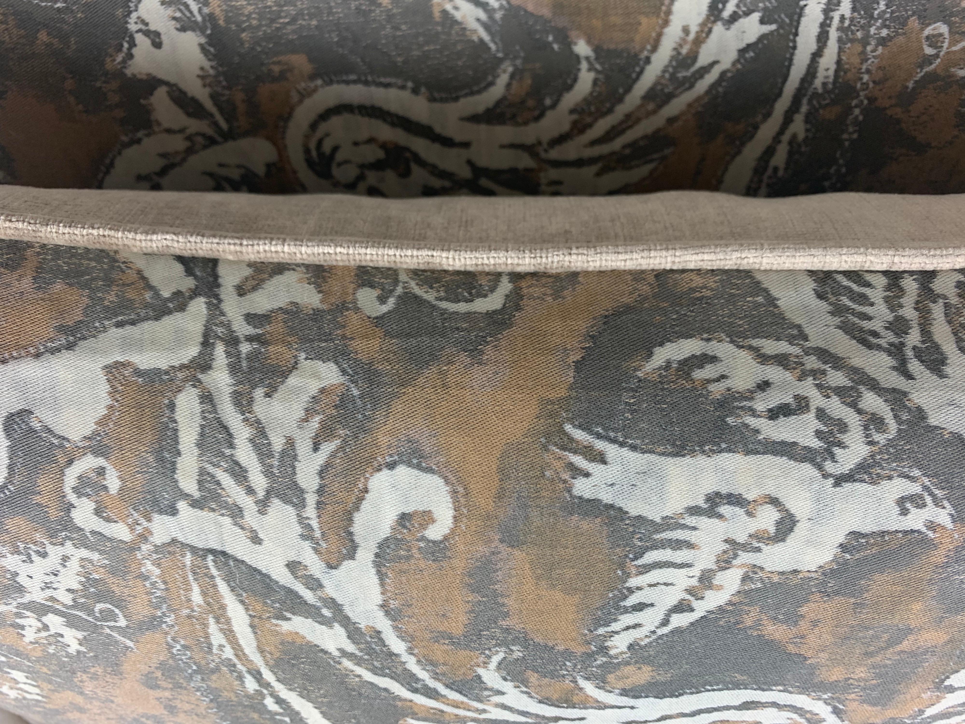 Pair of Unique Authentic Fortuny Pillows In New Condition In Los Angeles, CA