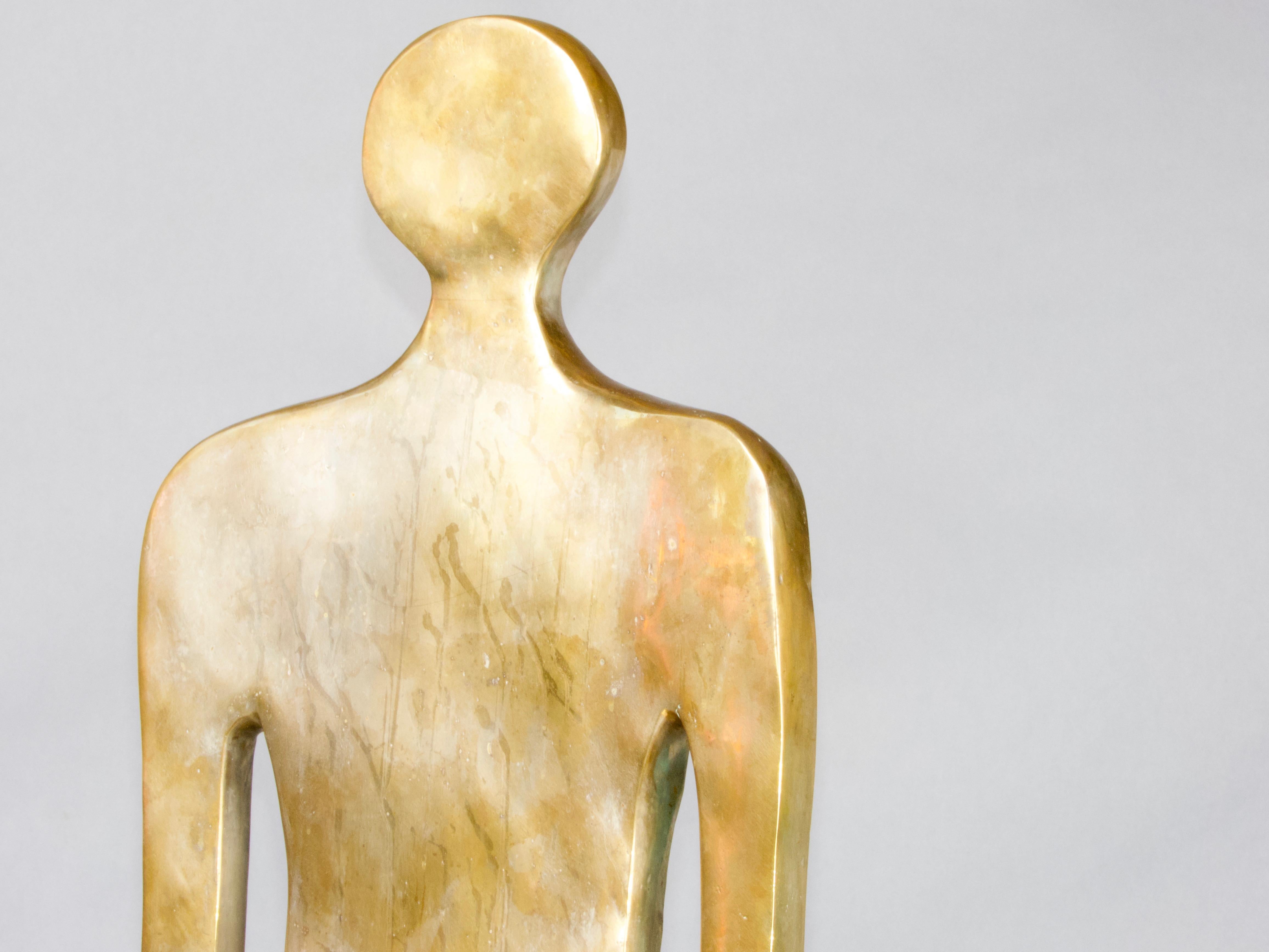 par de sillas únicas de bronce que representan a un hombre y a una mujer en venta 2