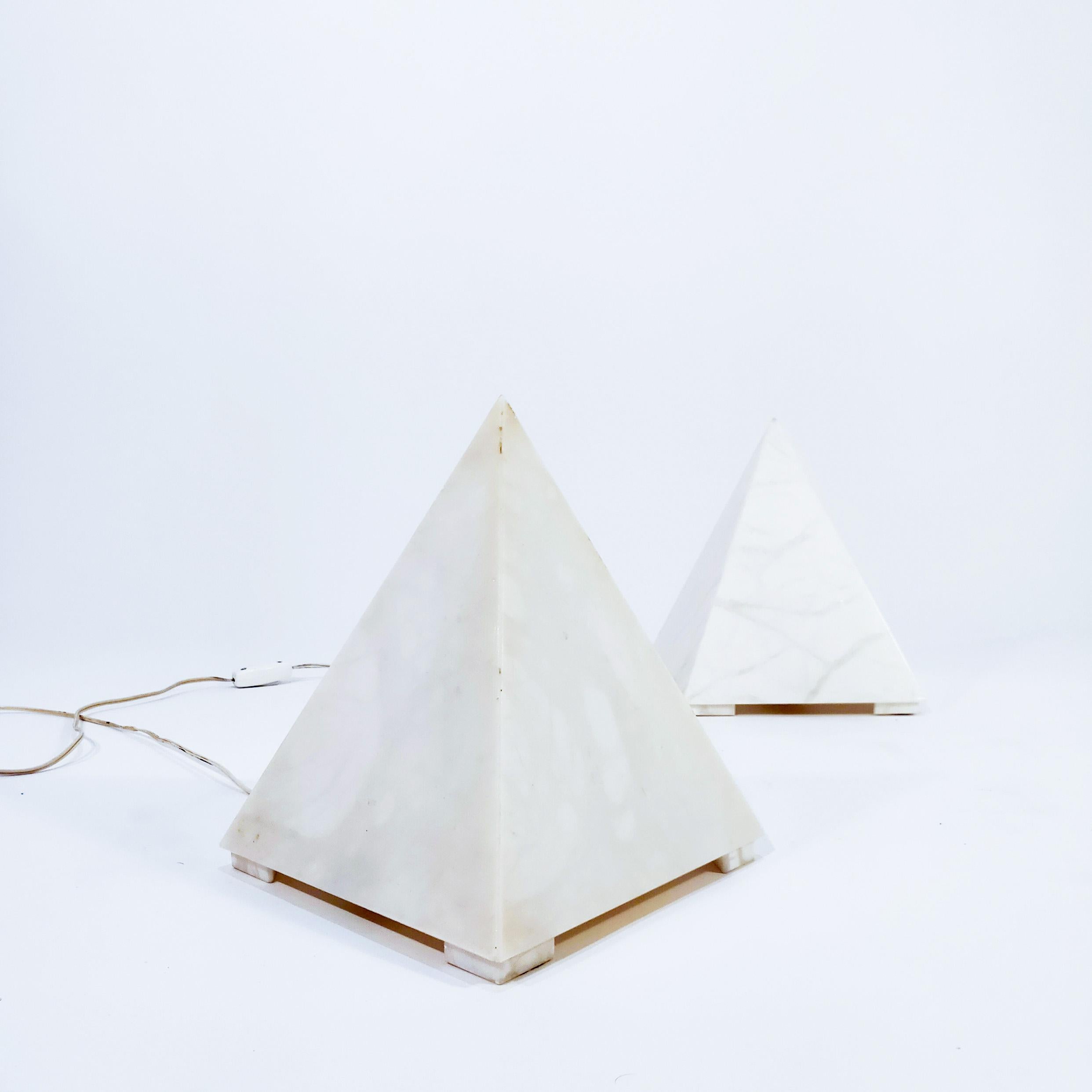Space Age Pair of unique pyramid shape alabaster table lamps from Eclipsi, Spain, 1960s For Sale