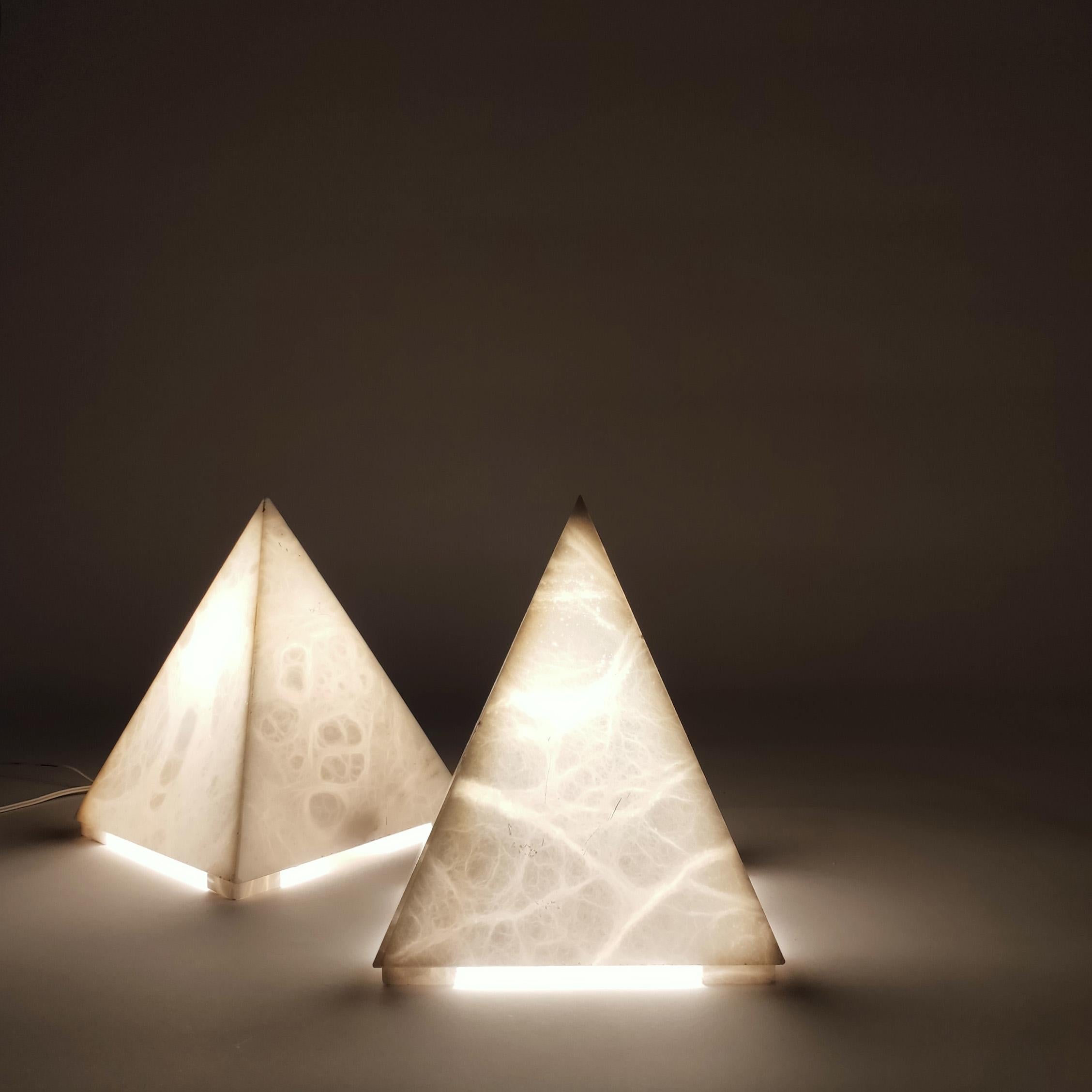 Mid-20th Century Pair of unique pyramid shape alabaster table lamps from Eclipsi, Spain, 1960s For Sale