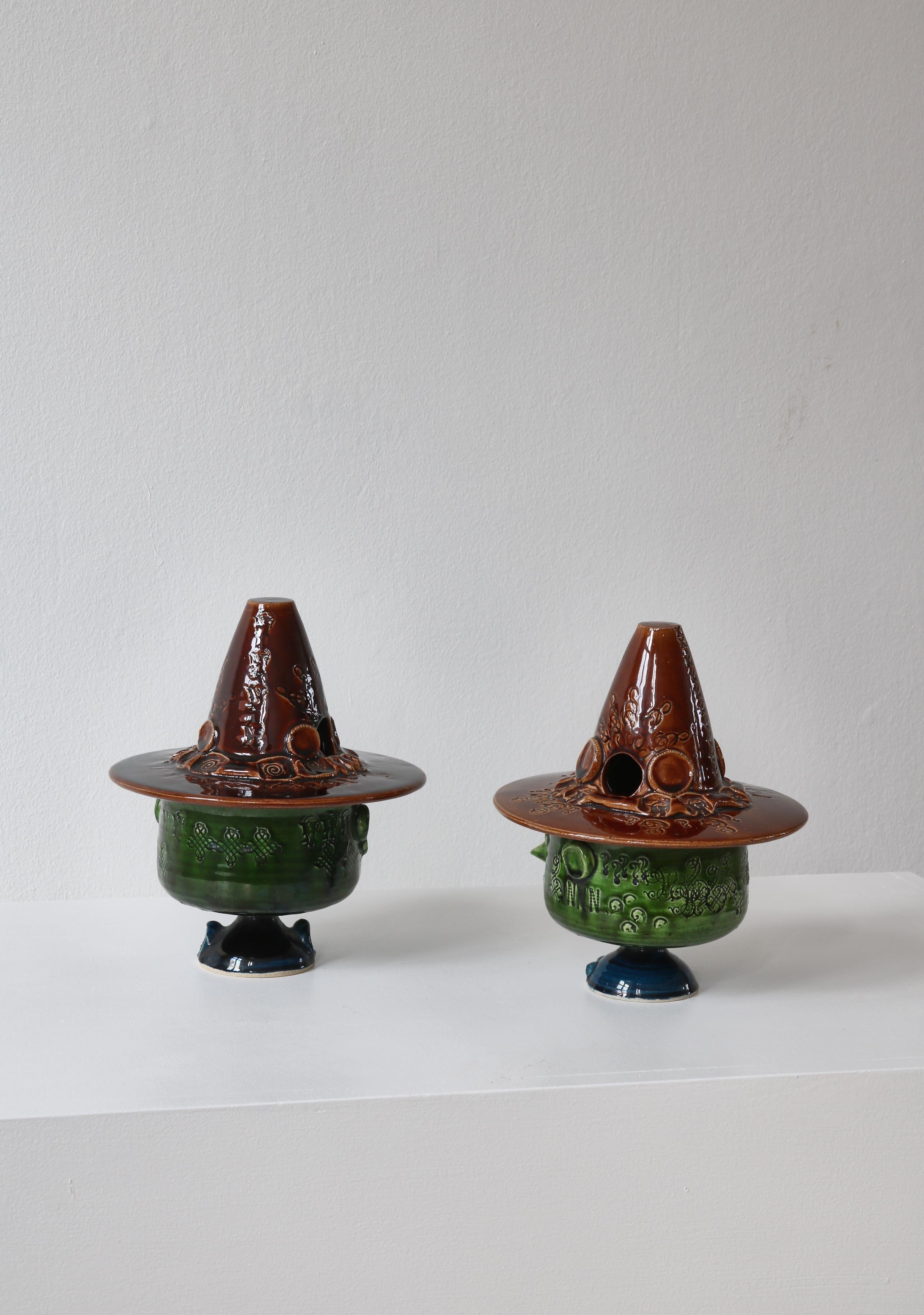 Pair of Unique Sculptural Stoneware Vases by Bjørn Wiinblad, Own Studio, 1970s  In Good Condition For Sale In Odense, DK