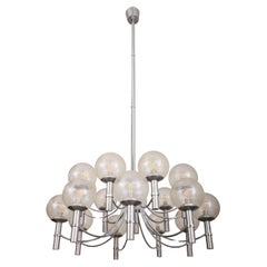 Pareja de candelabros veroneses únicos 65 pulgadas acero cristal de Murano 1970