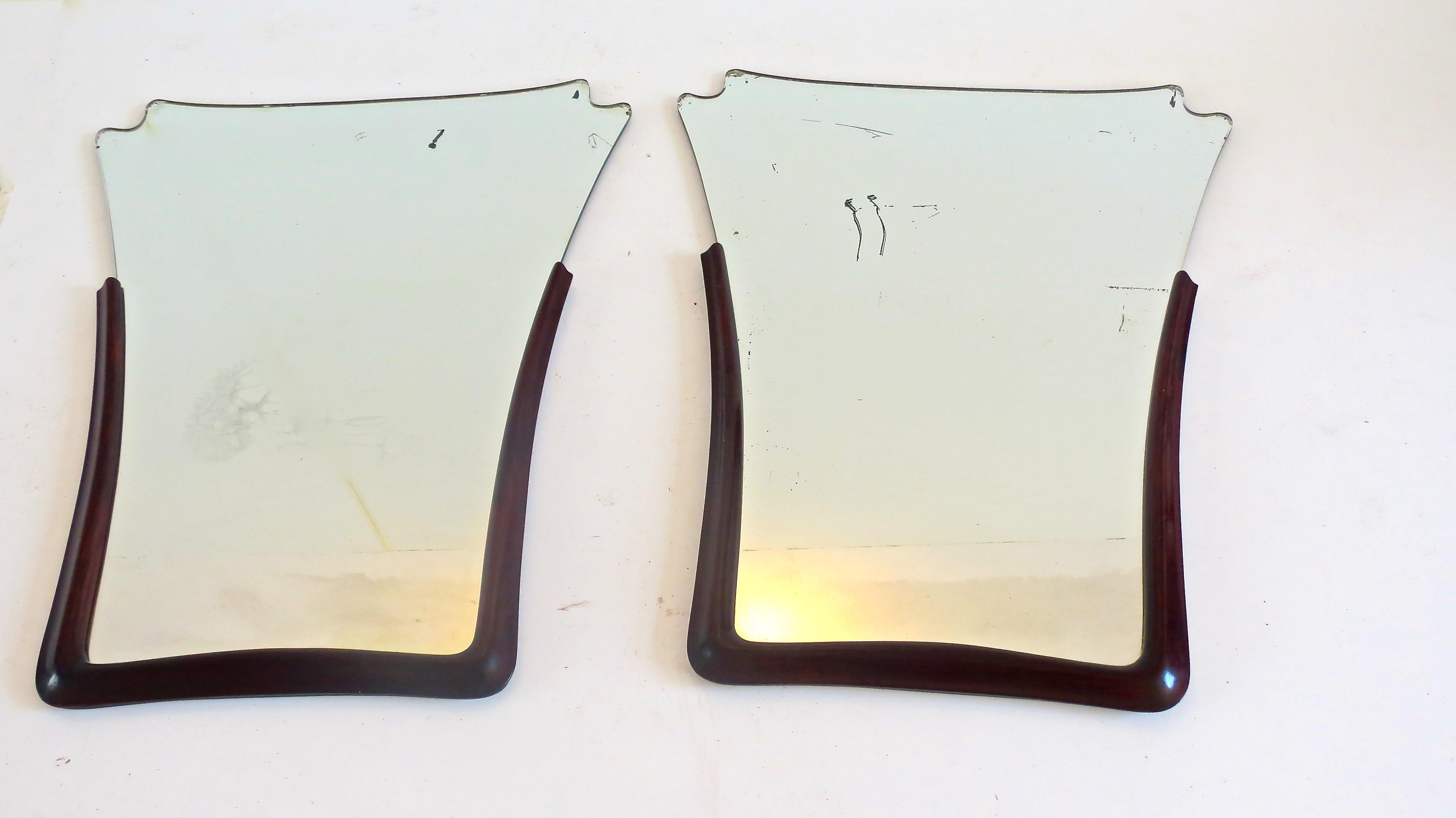 Pair unique wall mirrors by arch. Maurizio Temepstini, 1940-1950
produced for a private residence in Florence
unique example
walnut, mirror
Very good original patina
Signed retro 
