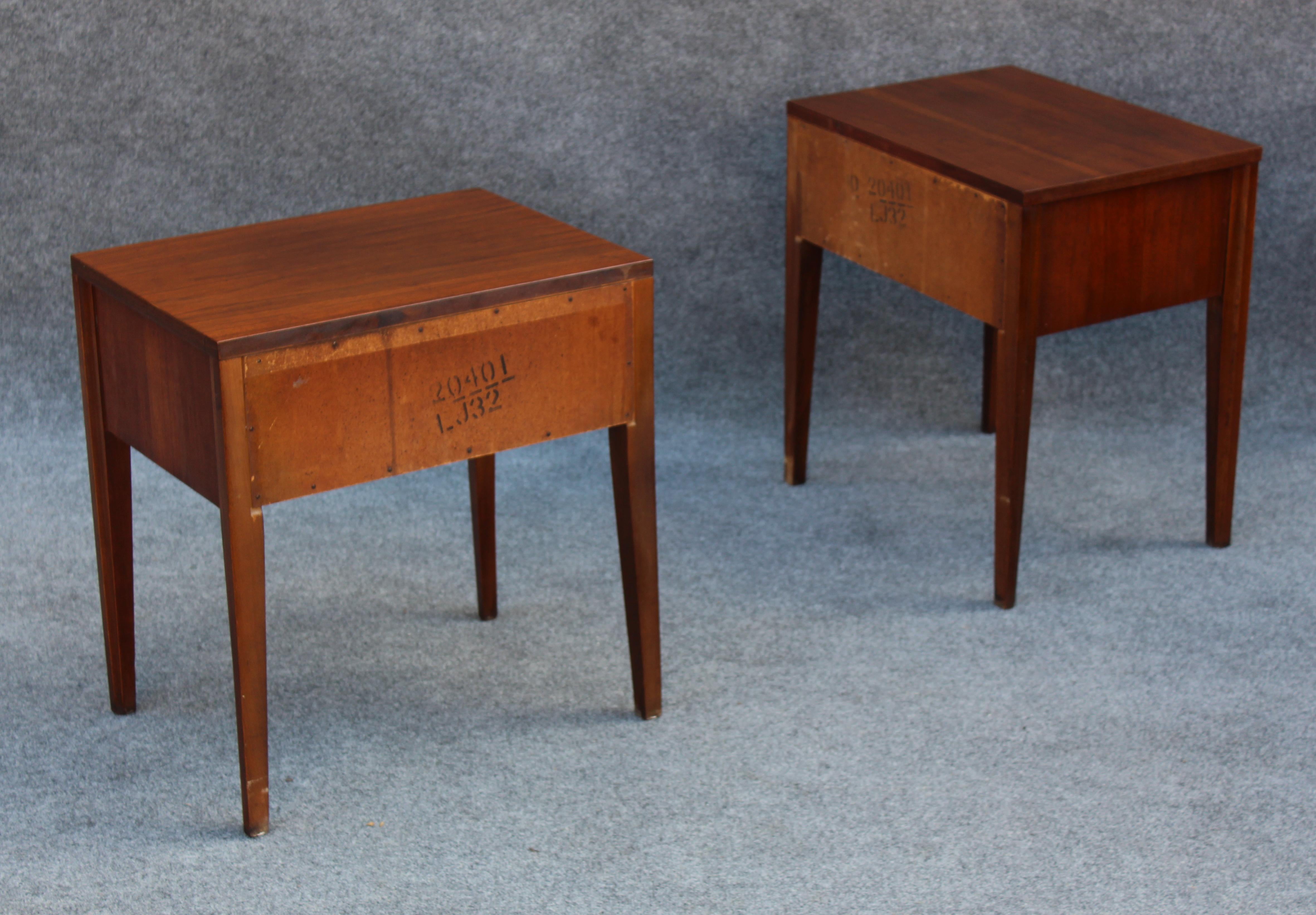 Pair of United Furniture Walnut Single-Drawer Nightstands Mid-Century Modern 6