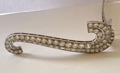 Pair of Unusual 18 Karat White Gold Vintage Diamond Clip Brooches