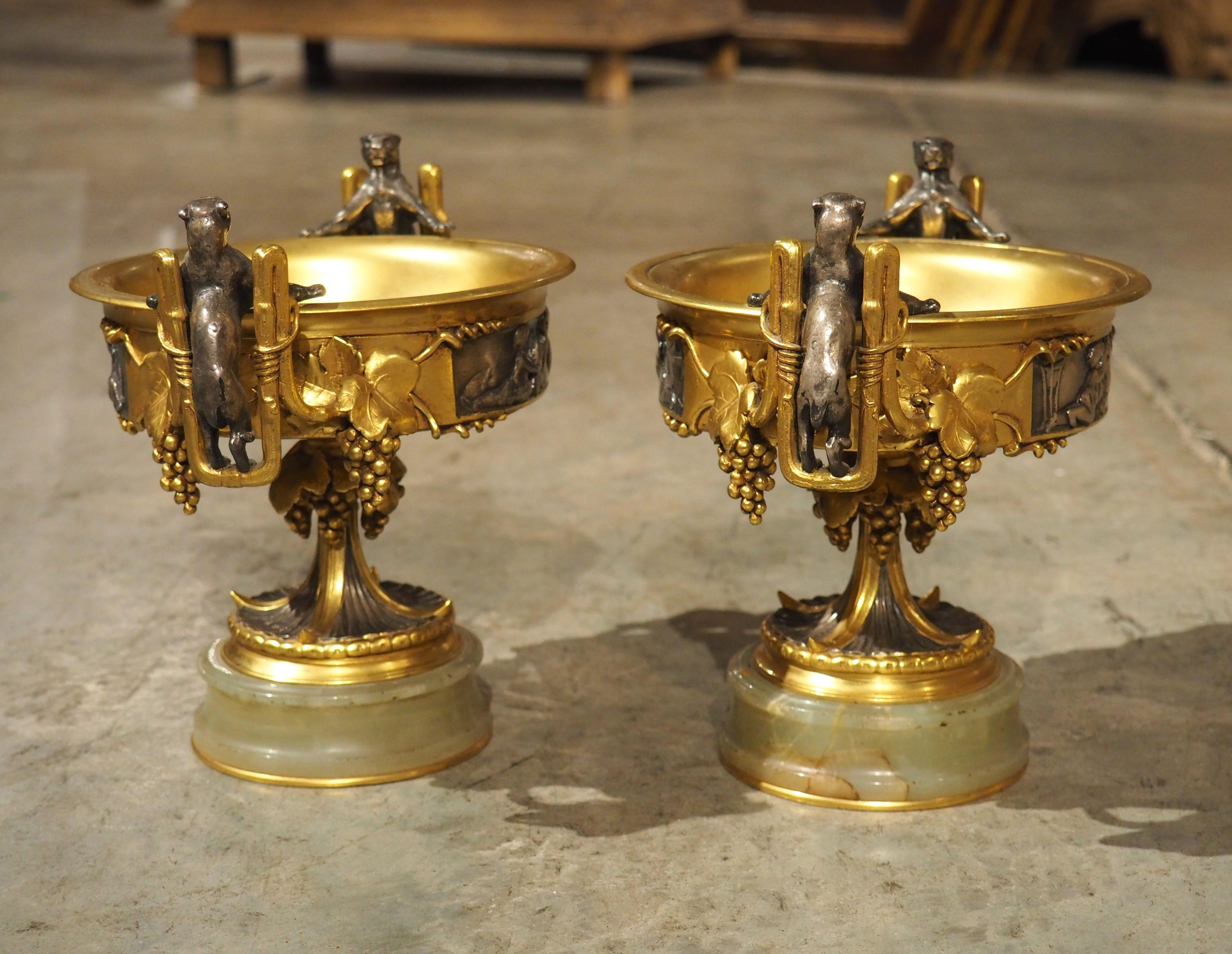 Coppia di insolite tazze francesi in bronzo del XIX secolo, Décor Panthère in vendita 4