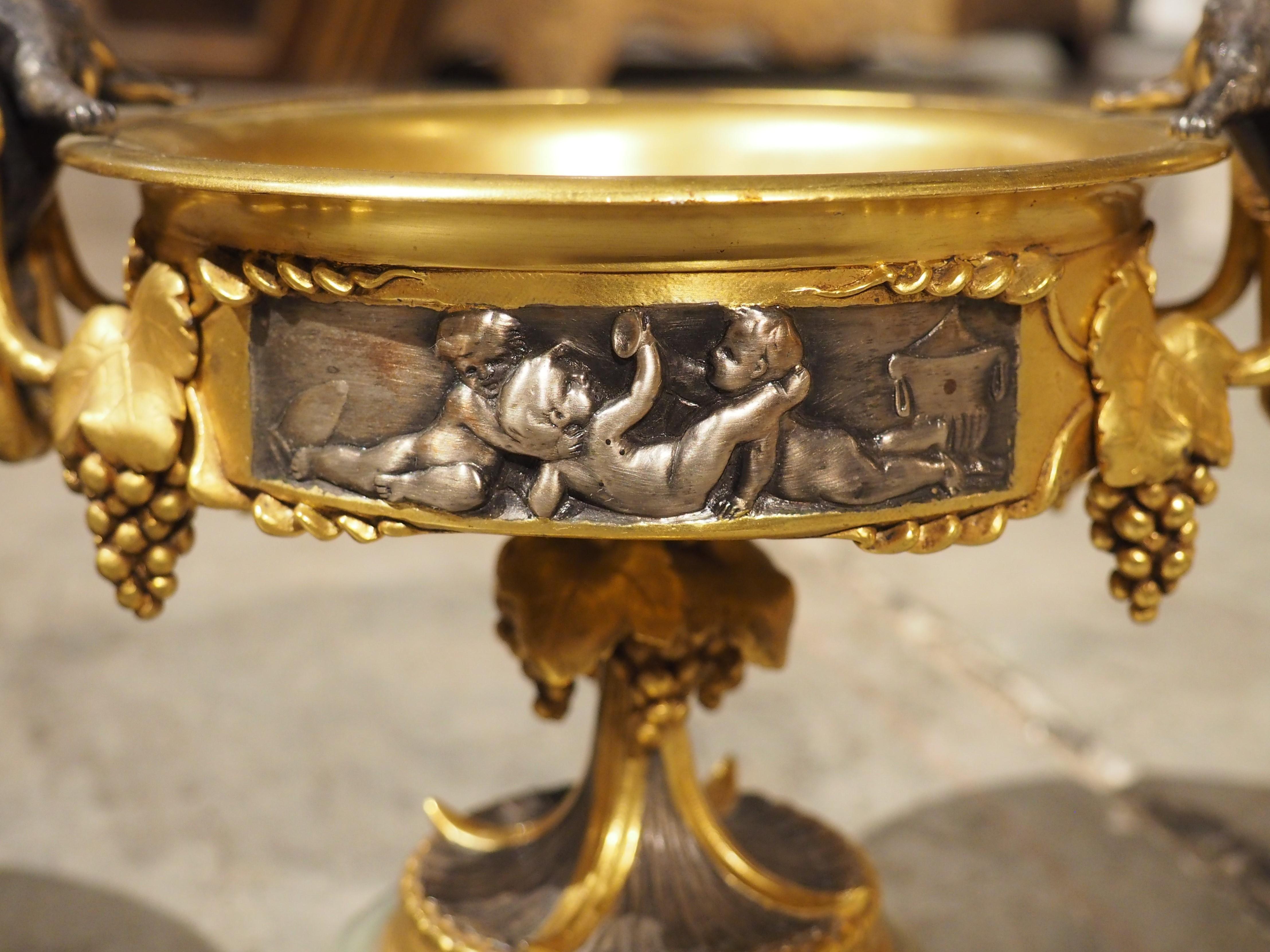Coppia di insolite tazze francesi in bronzo del XIX secolo, Décor Panthère in vendita 8