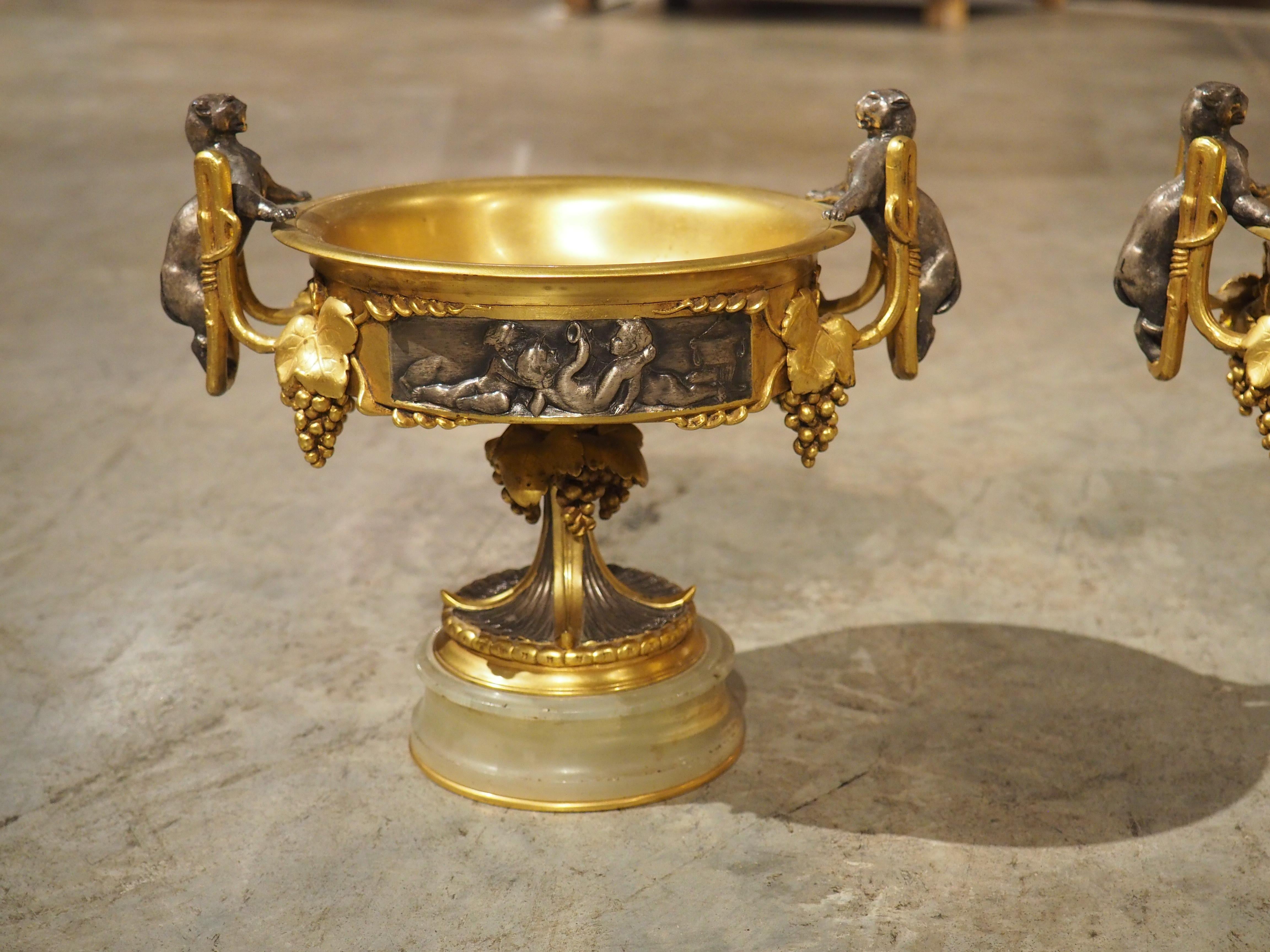 Francese Coppia di insolite tazze francesi in bronzo del XIX secolo, Décor Panthère in vendita