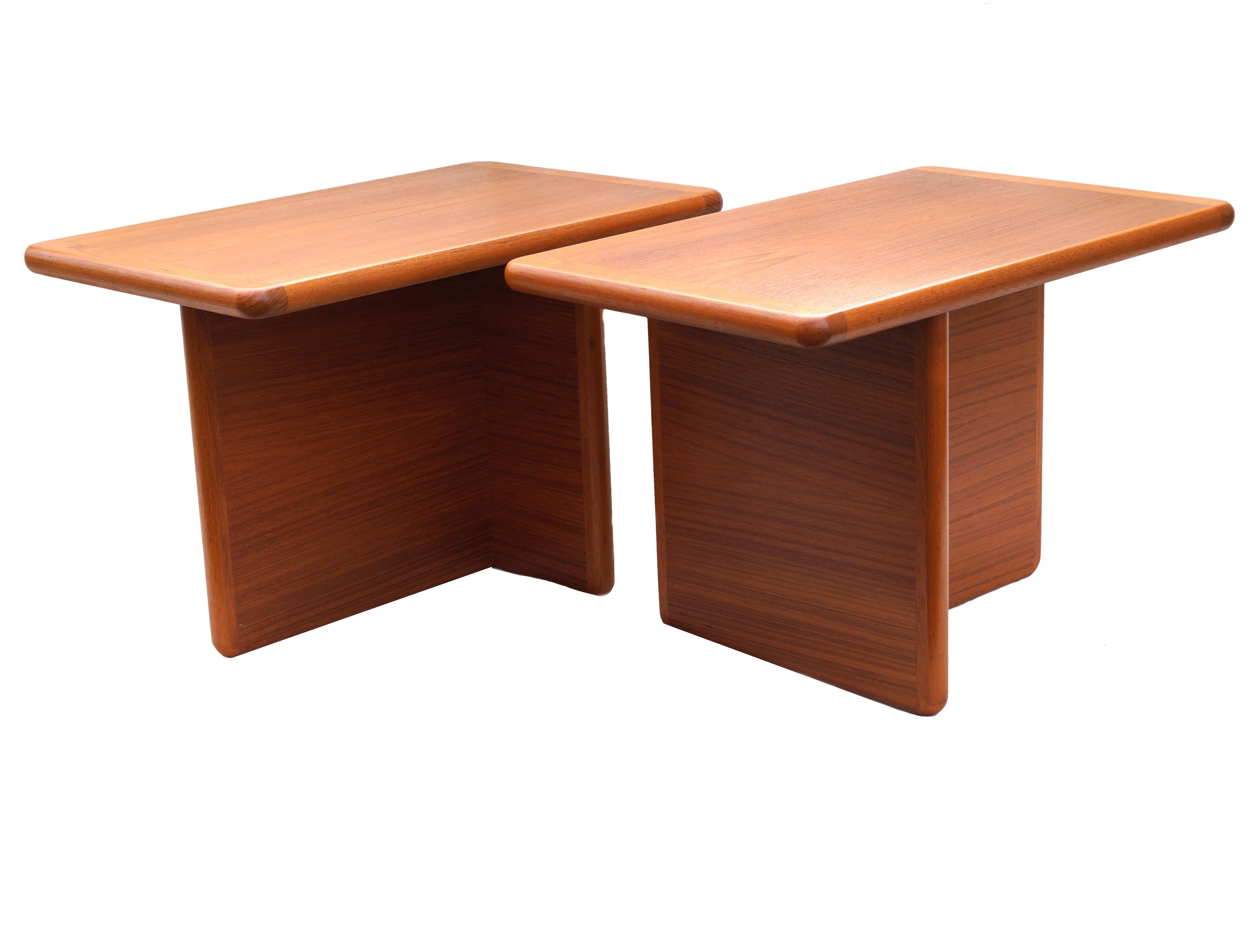Pair of Unusual Danish Scandinavian Teak End Side Night Tables Nightstands For Sale 2
