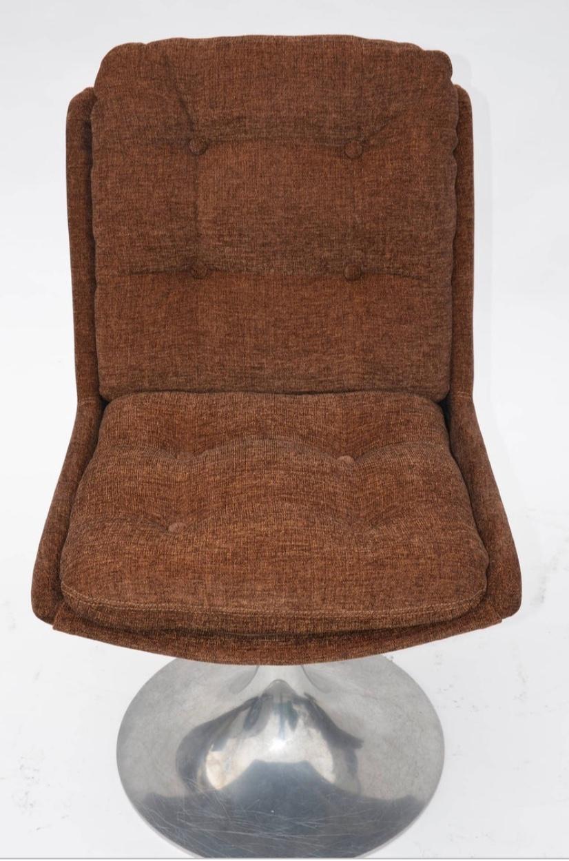 Milieu du XXe siècle Paire d'insolites chaises à piédestal françaises des années 1960 dans le style de Roger Tallon en vente
