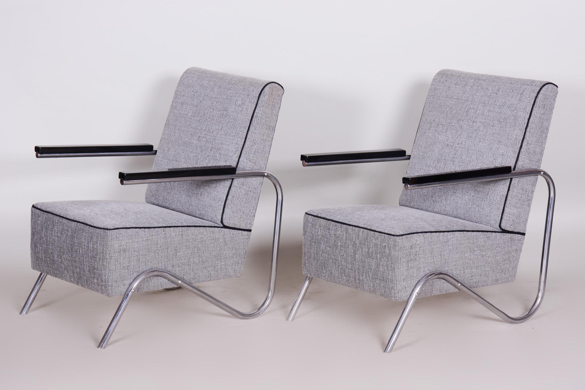 Pair of Unusual Grey Restored Tubular Chrome Armchairs, New Upholstery, 1930s In Good Condition In Horomerice, CZ