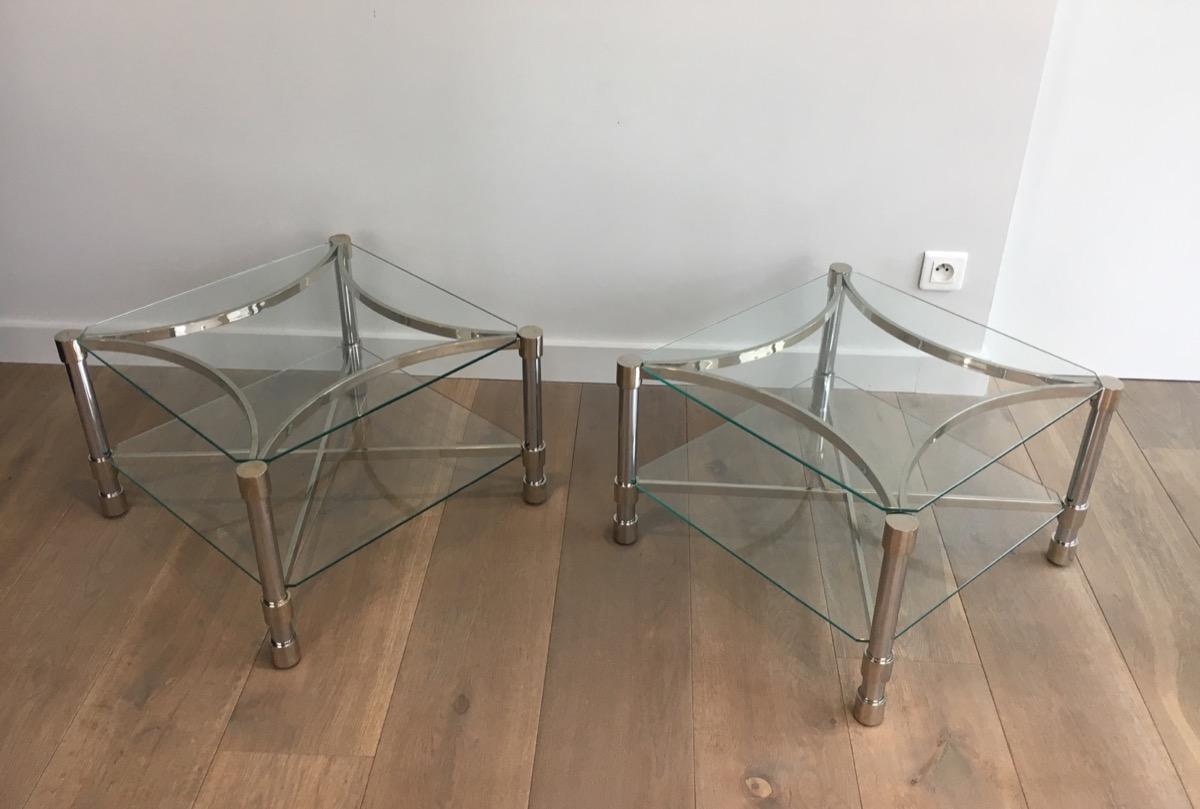 Mid-Century Modern Paire de tables d'appoint inhabituelles en chrome et verre, françaises, vers 1970 en vente