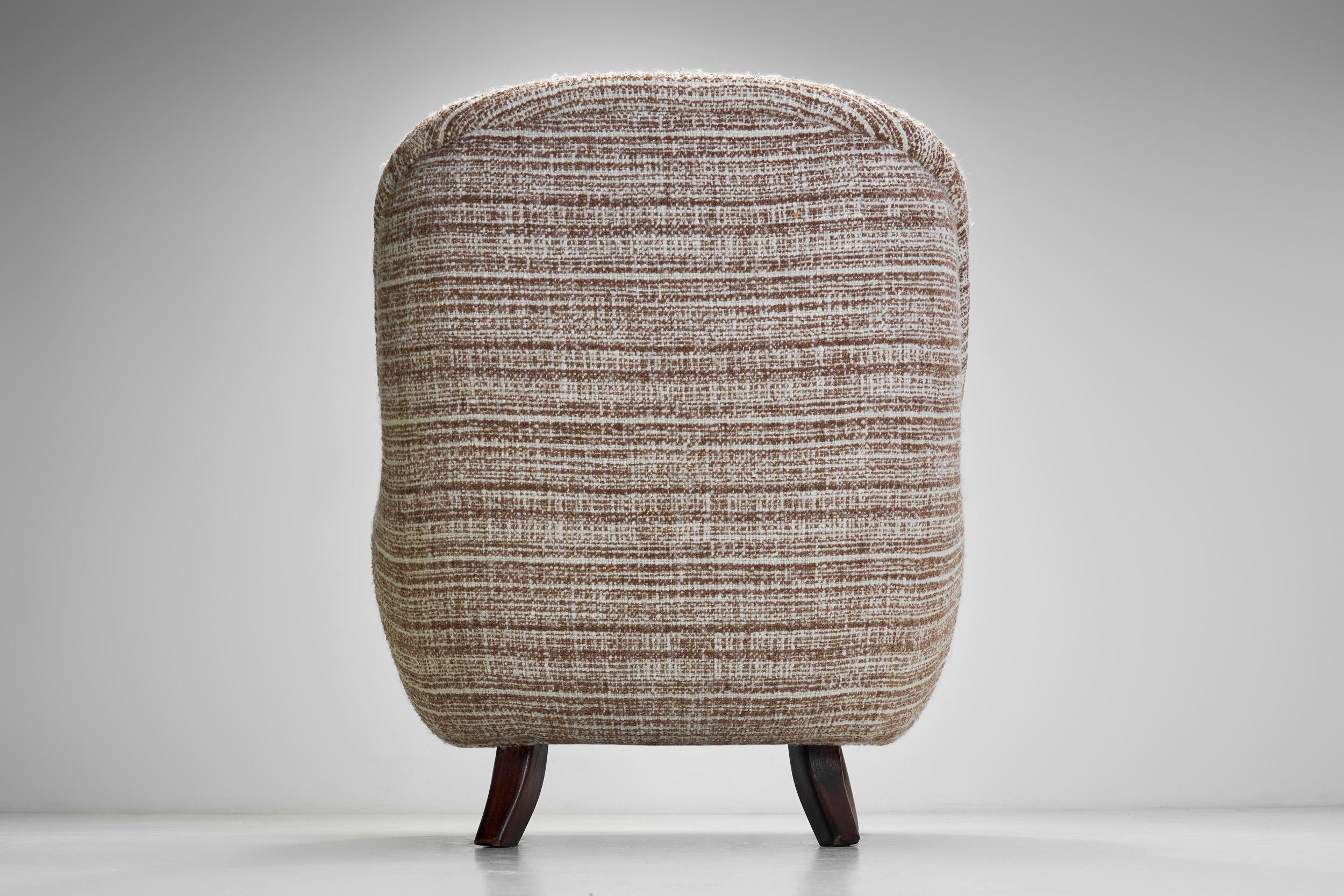 Paire de fauteuils tapissés à la manière de Brisk One, Europe 20e siècle en vente 5