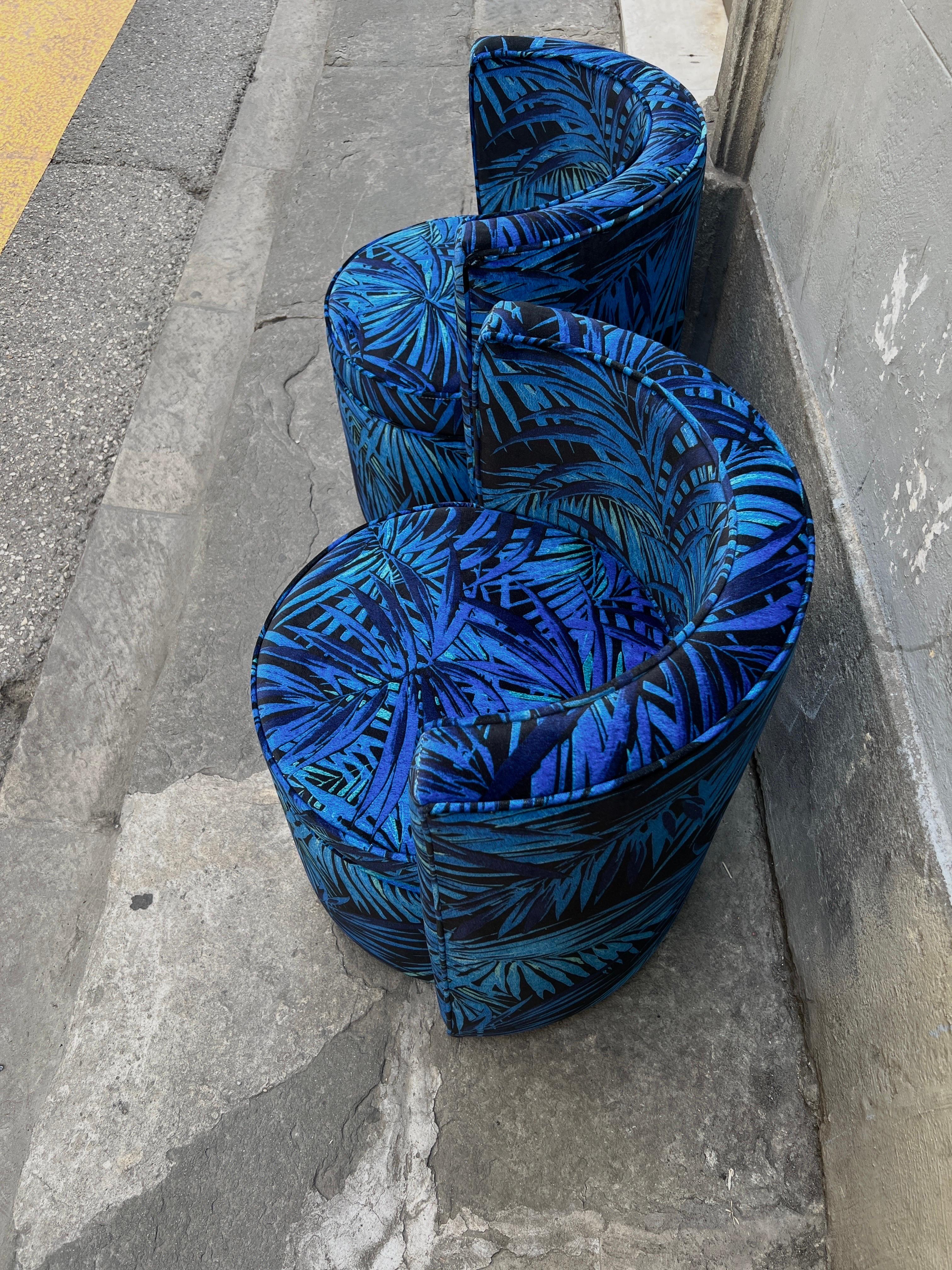 Pair of Upholstered  Armchairs  with Floral Velvet in Shades of Blue  1980 In Excellent Condition For Sale In Florence, IT