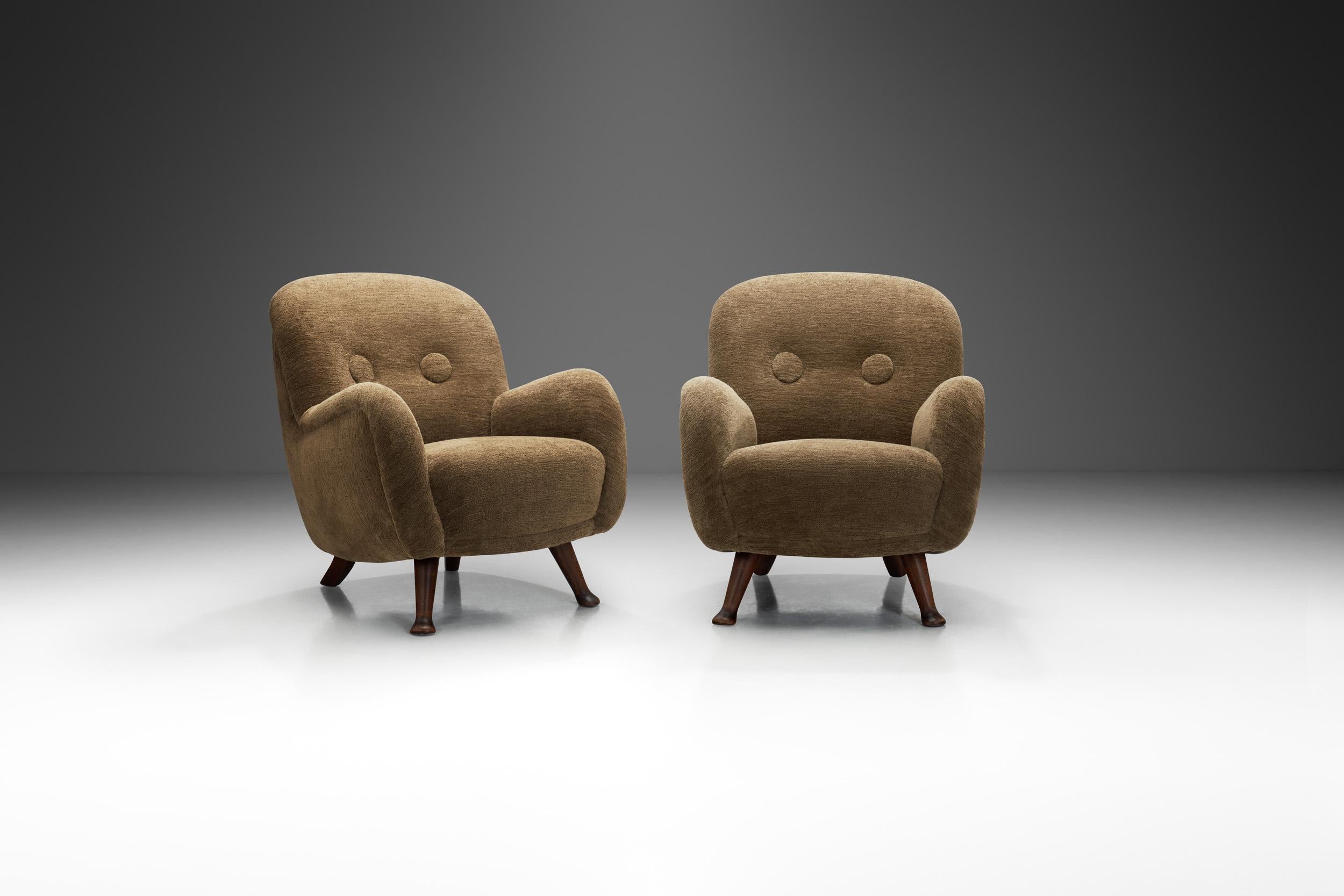 Mid-Century Modern Pair of Upholstered Berga Möbler Armchairs, Sweden 1940s