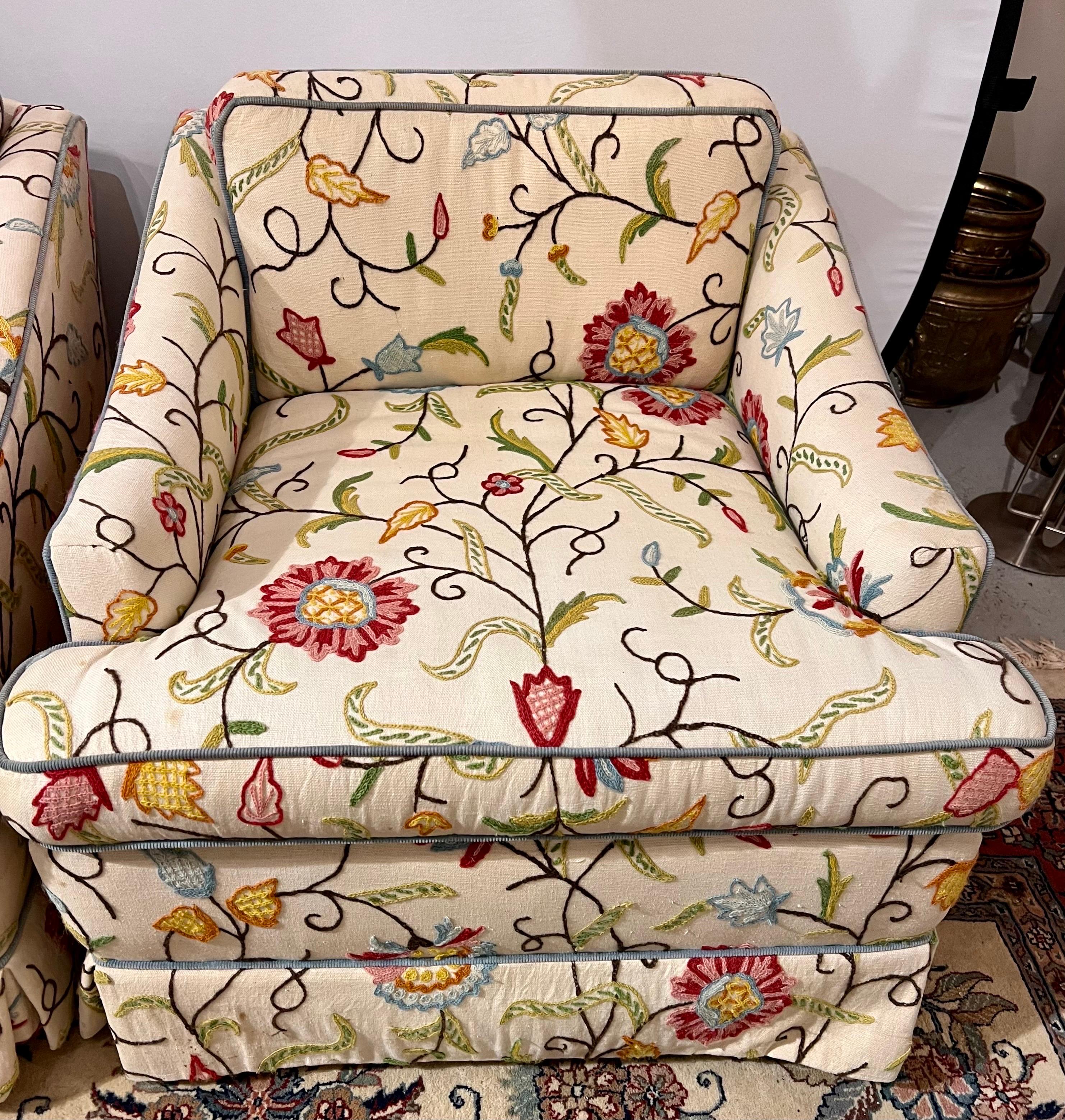 Pair of Upholstered Club Chairs on Castors in Floral Crewel Work In Good Condition In West Hartford, CT