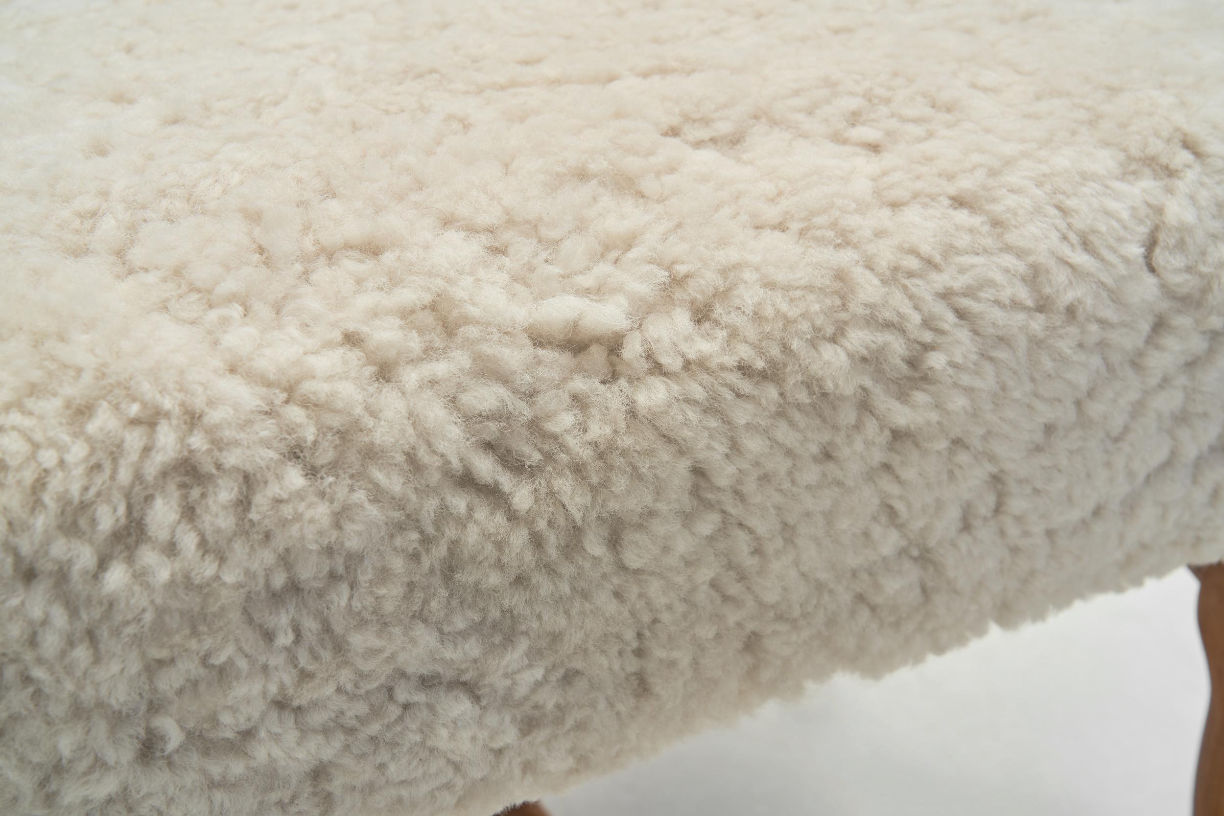 Pair of Upholstered Footstools with Curved Wooden Legs, Europe Mid-20th Century For Sale 3