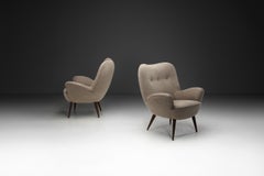 Pair of Upholstered Italian Armchairs with Tufted Buttons, Italy 1950s