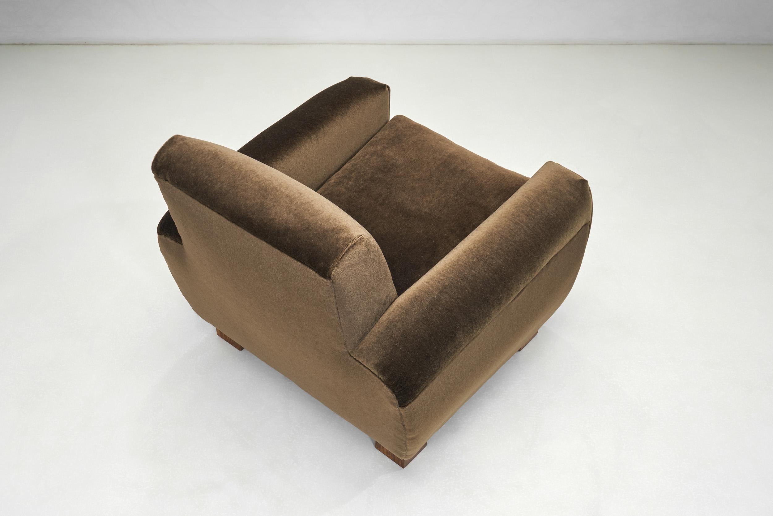 Tessuto Coppia di poltrone imbottite Art Deco italiane, Italia anni '40 in vendita
