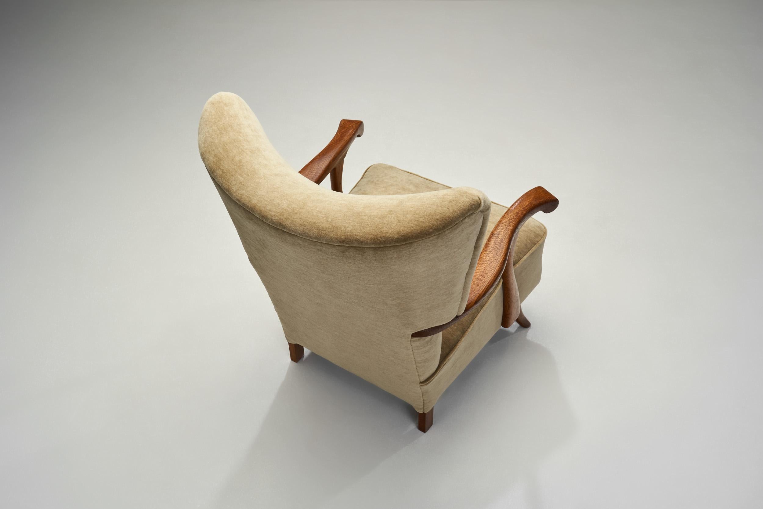 20ième siècle Paire de chaises longues tapissées mi-siècle moderne, Europe 20ème siècle en vente