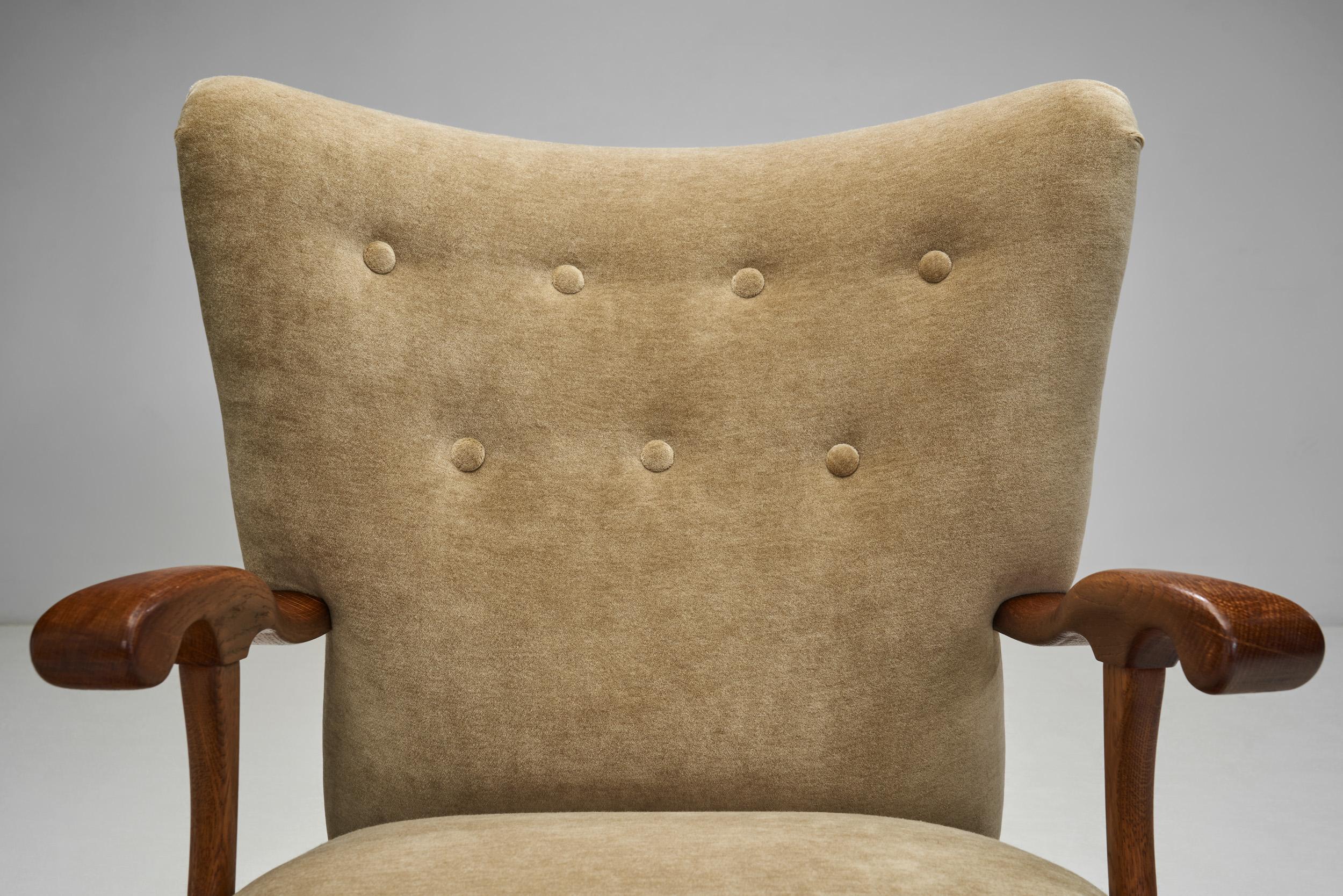 Paire de chaises longues tapissées mi-siècle moderne, Europe 20ème siècle en vente 1