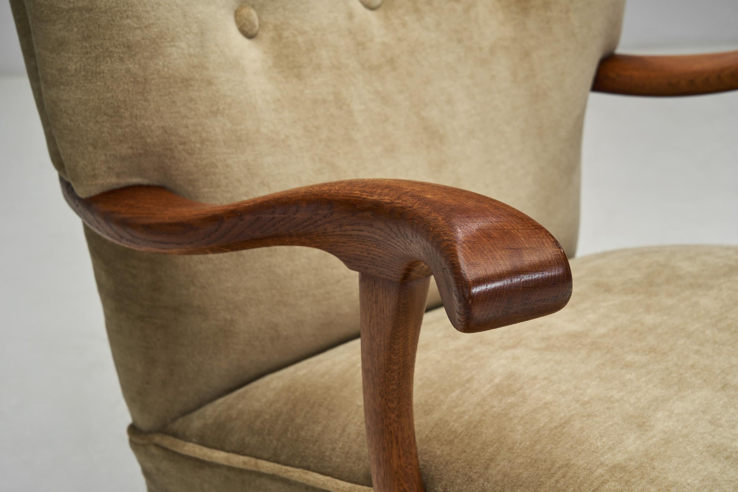 Paire de chaises longues tapissées mi-siècle moderne, Europe 20ème siècle en vente 2