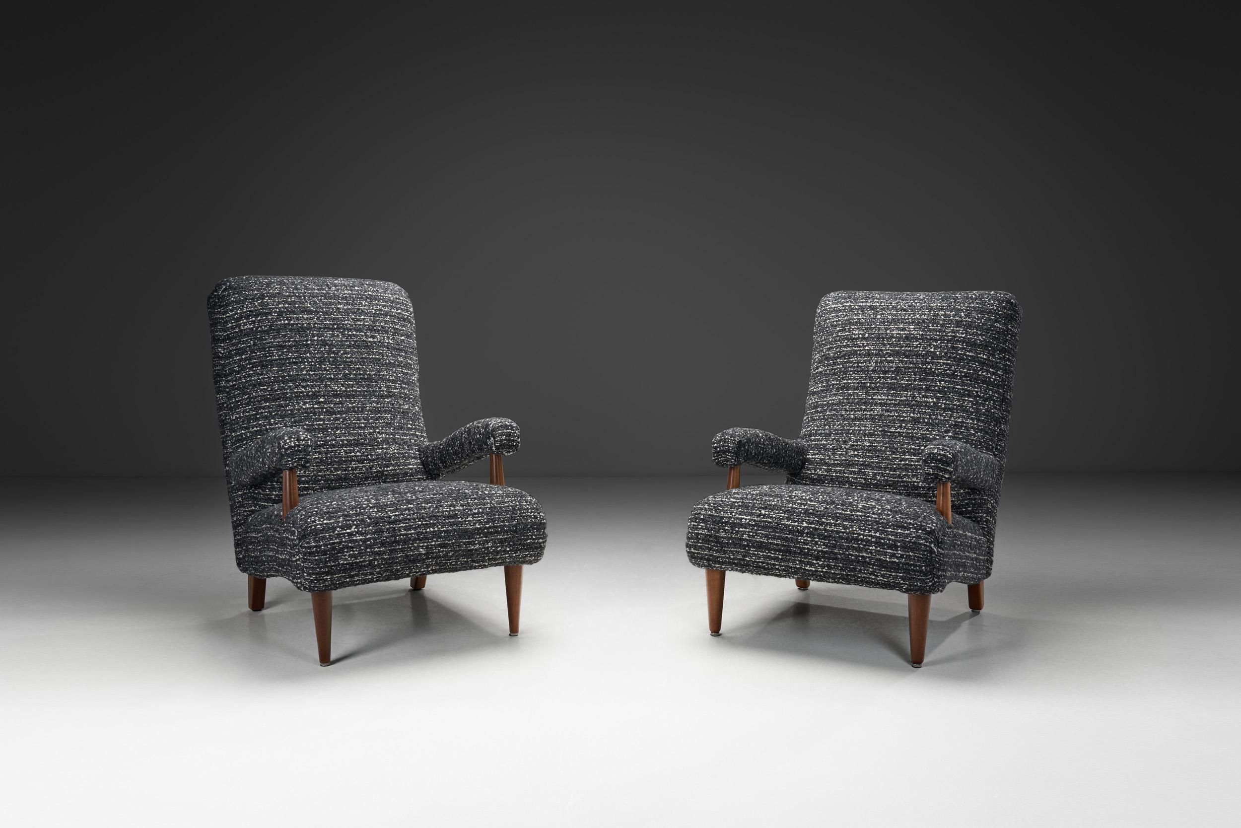 Mid-Century Modern Pair of Upholstered Modernist Armchairs, Europe First half of the 20th Century en vente