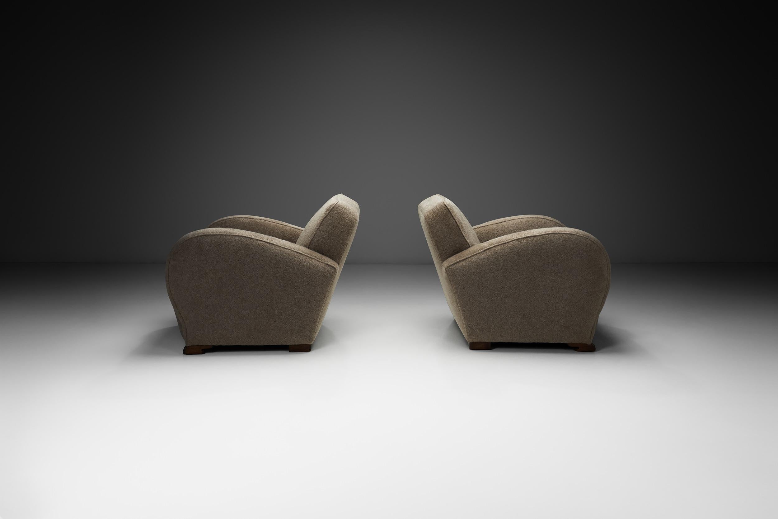 Mid-Century Modern Pair of Upholstered Norwegian Club Chairs, Norway 1930s For Sale
