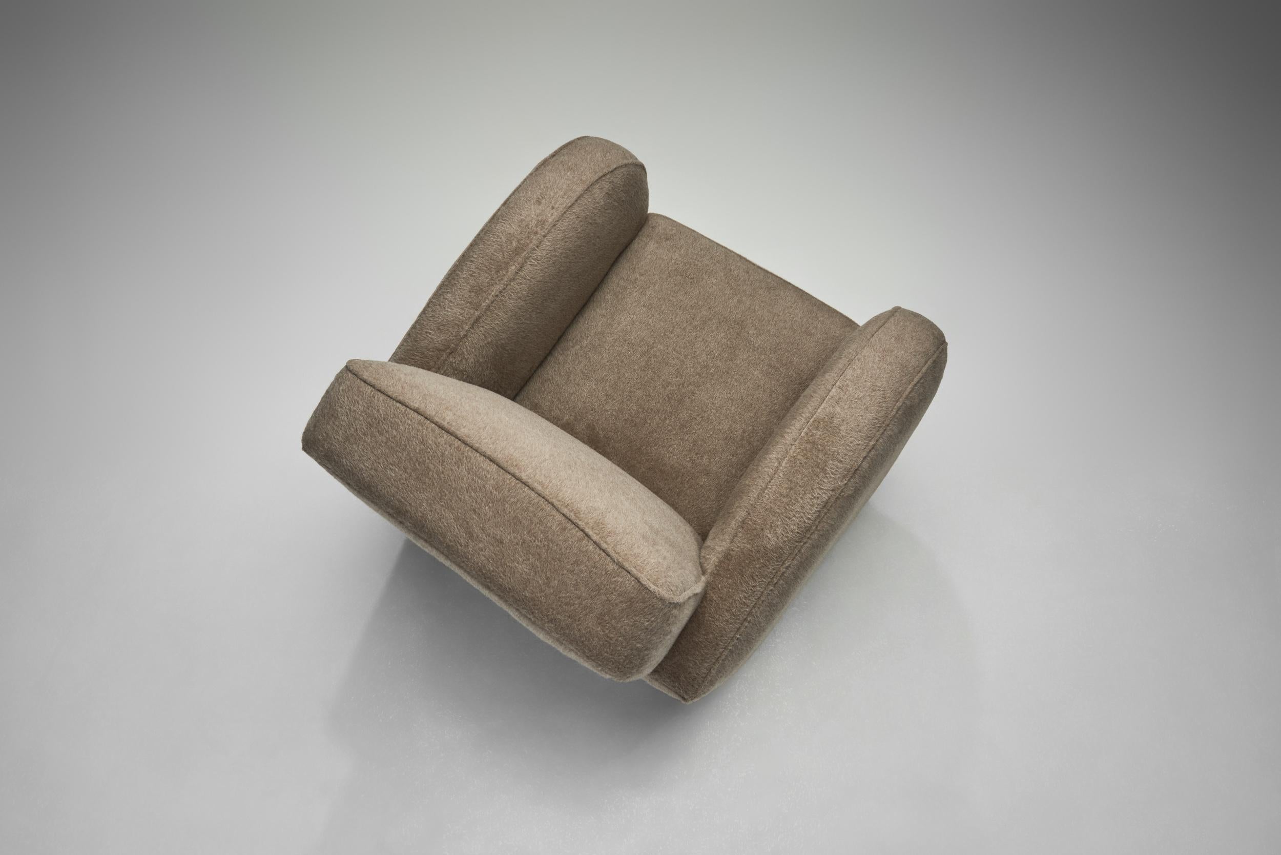 Pair of Upholstered Norwegian Club Chairs, Norway 1930s For Sale 1