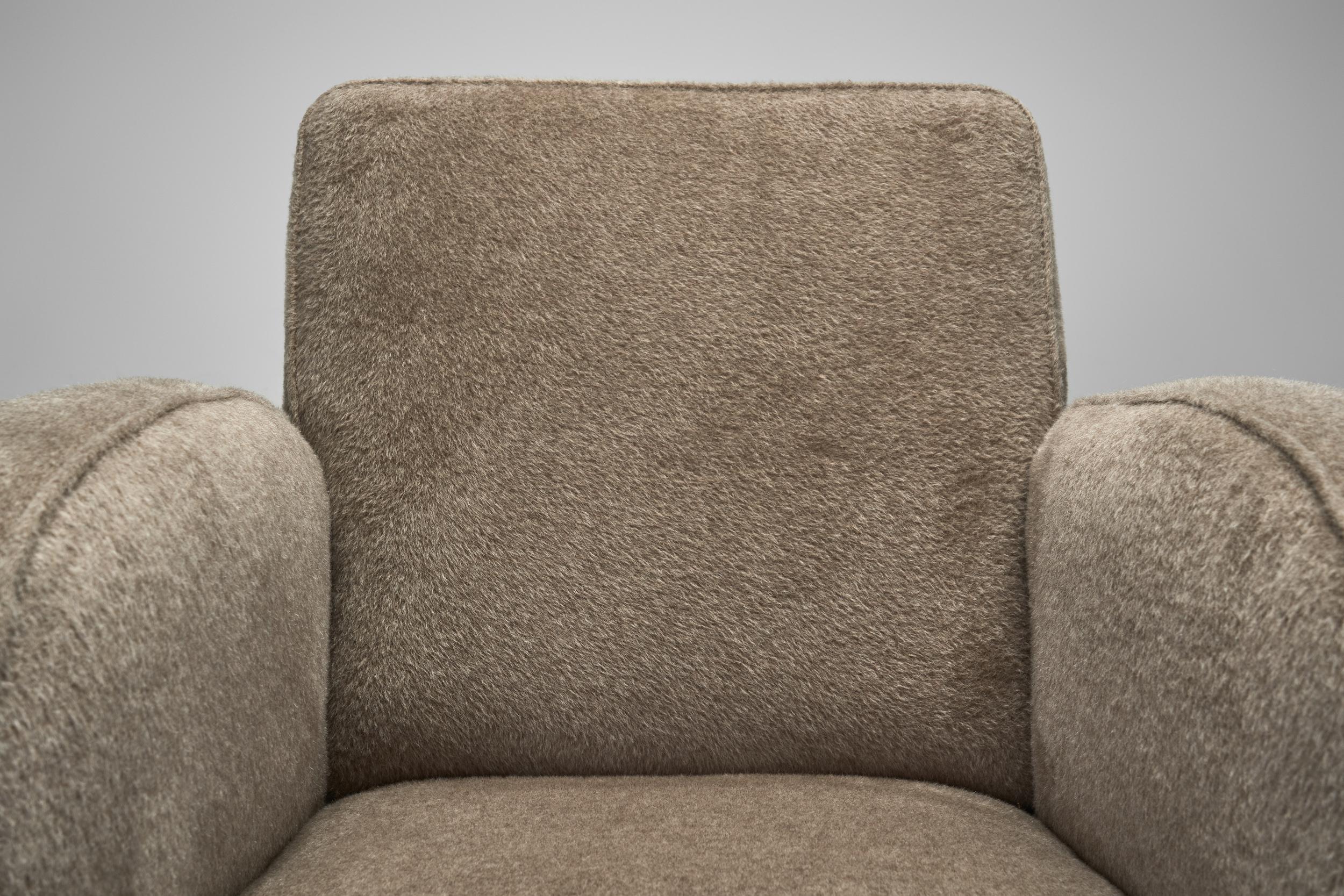 Pair of Upholstered Norwegian Club Chairs, Norway 1930s For Sale 3