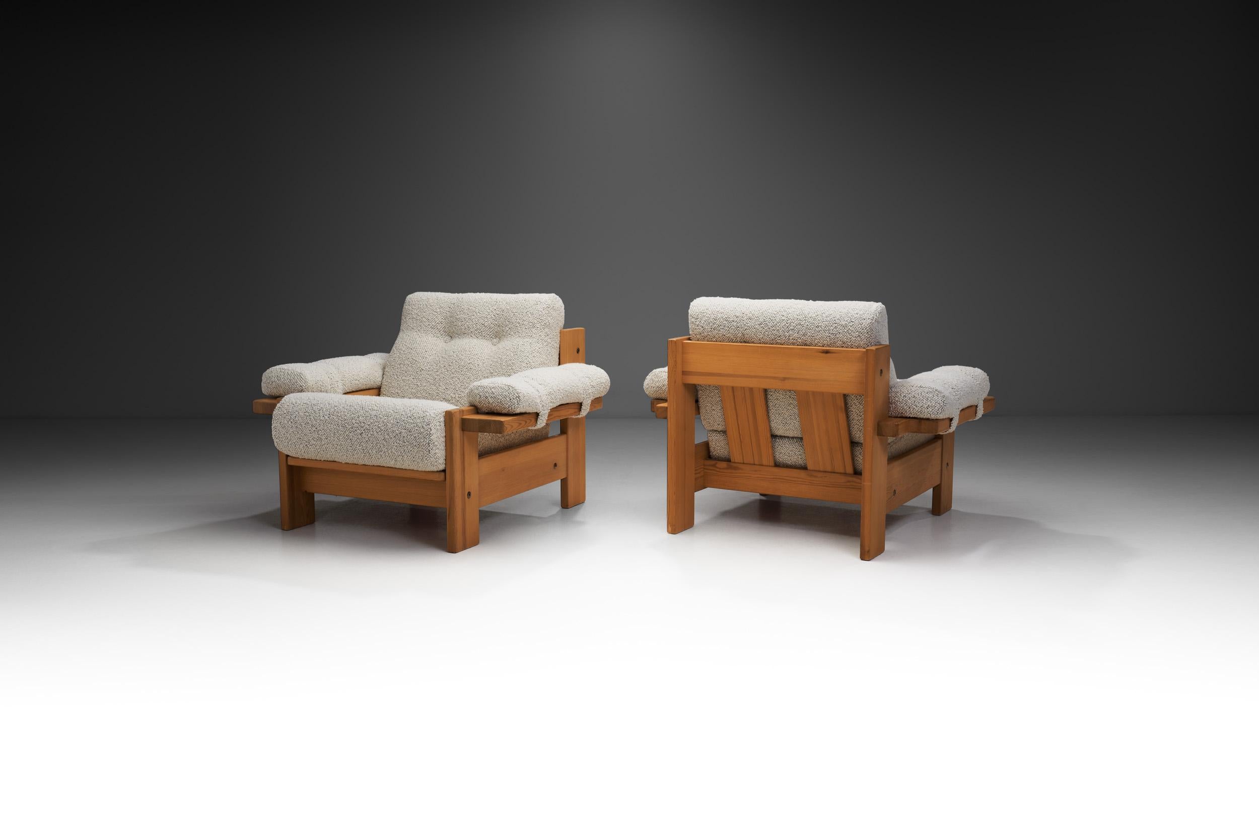 Pair of Upholstered Pine Armchairs, Europe 1970s In Good Condition For Sale In Utrecht, NL