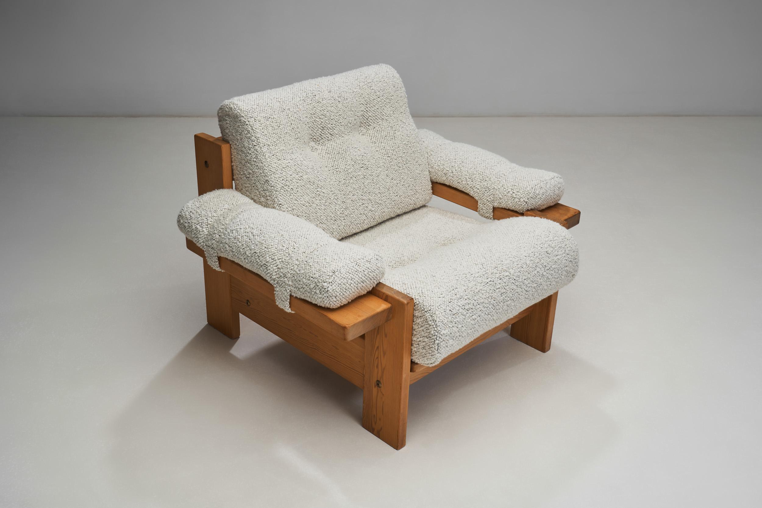 Late 20th Century Pair of Upholstered Pine Armchairs, Europe 1970s For Sale