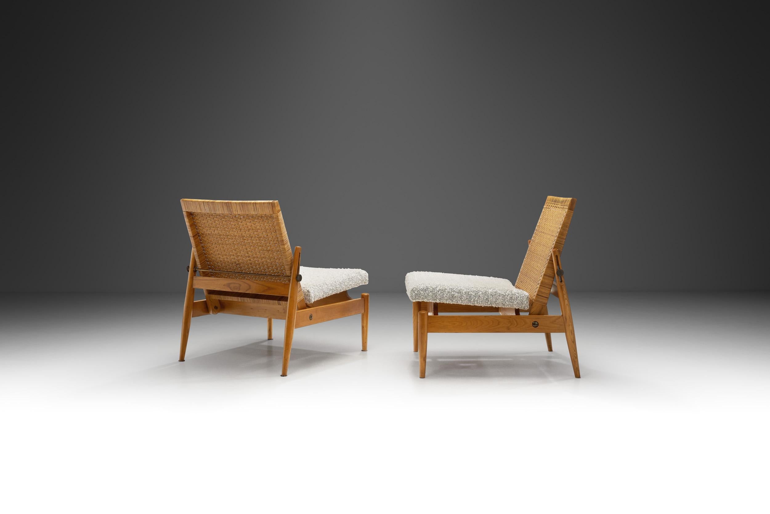 Paar gepolsterte Rattan- und Holzstühle für ULUV, Tschechoslowakei, ca. 1960er Jahre im Zustand „Gut“ im Angebot in Utrecht, NL